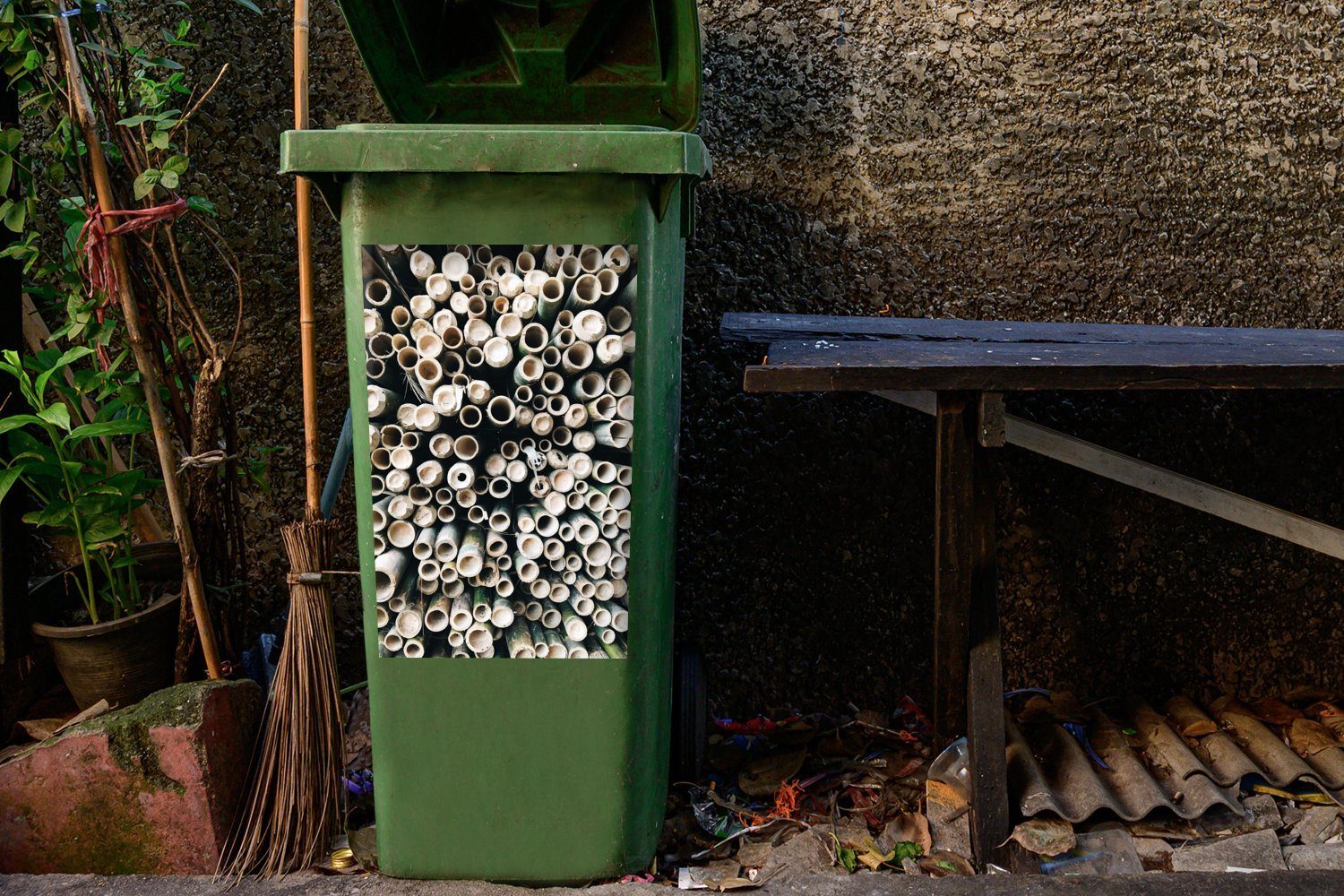 Bambus - Grün St), - Container, (1 MuchoWow Mülleimer-aufkleber, Abfalbehälter Sticker, Mülltonne, Tropisch Wandsticker