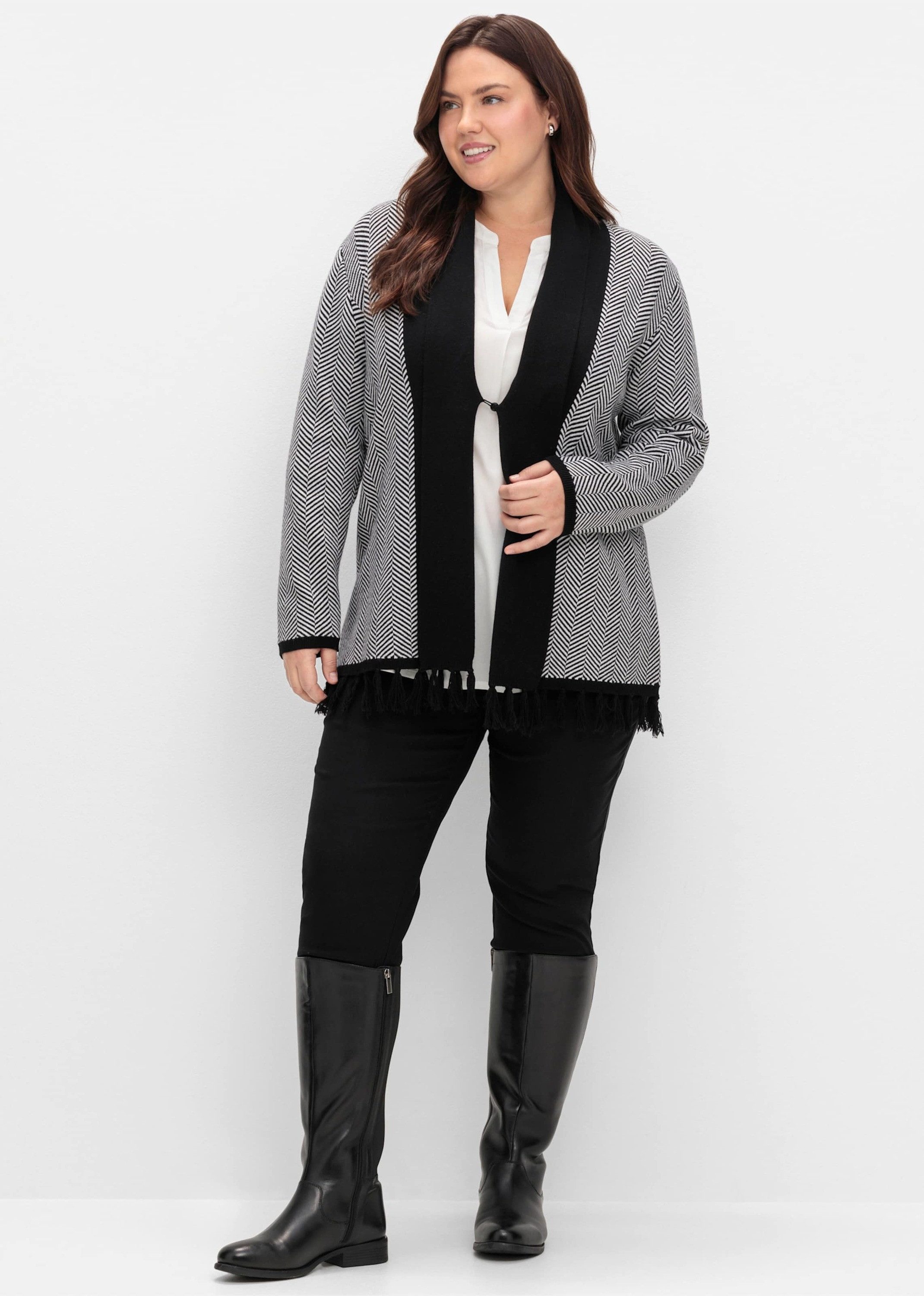 Sheego Strickjacke Strickjacke Langarm im Fischgrätmuster, mit Schalkragen günstig online kaufen