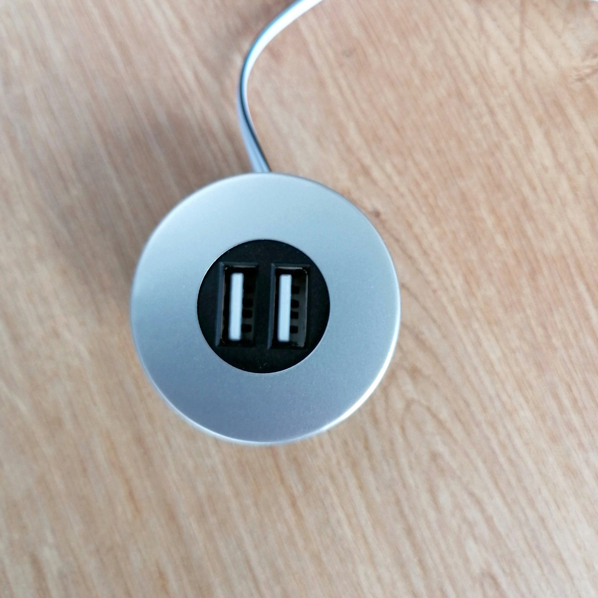 kalb Einbau USB-Hub silbergrau 12V f Smartphone USB-Ladegerät