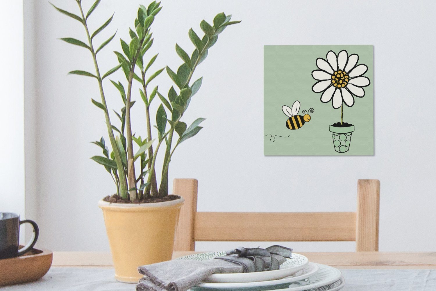 Schlafzimmer weiße Bilder Biene, Illustration einer die (1 eine für zufliegt, Leinwandbild Blume Leinwand St), auf OneMillionCanvasses® Wohnzimmer