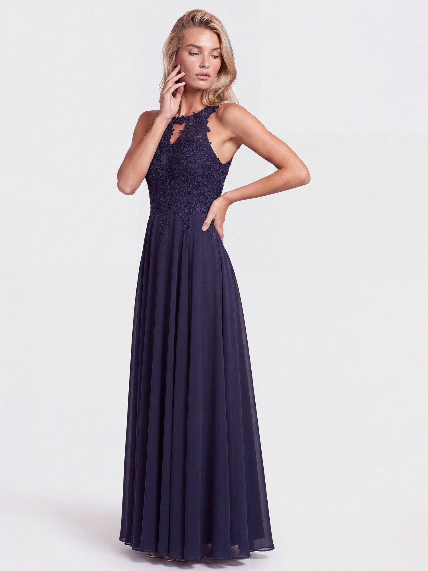 Apart Abendkleid mit floraler Spitze und Chiffon
