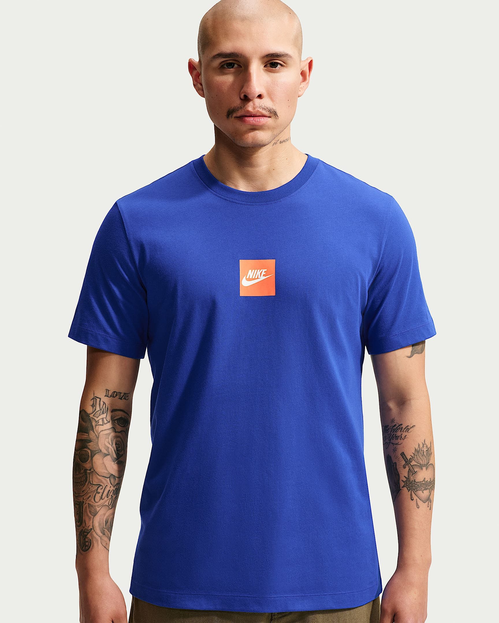 Nike T-Shirt U NSW TEE STD JDI mit sportlichem Rückenprint, hüftbedeckende Länge, Kurzarm, Rundhals