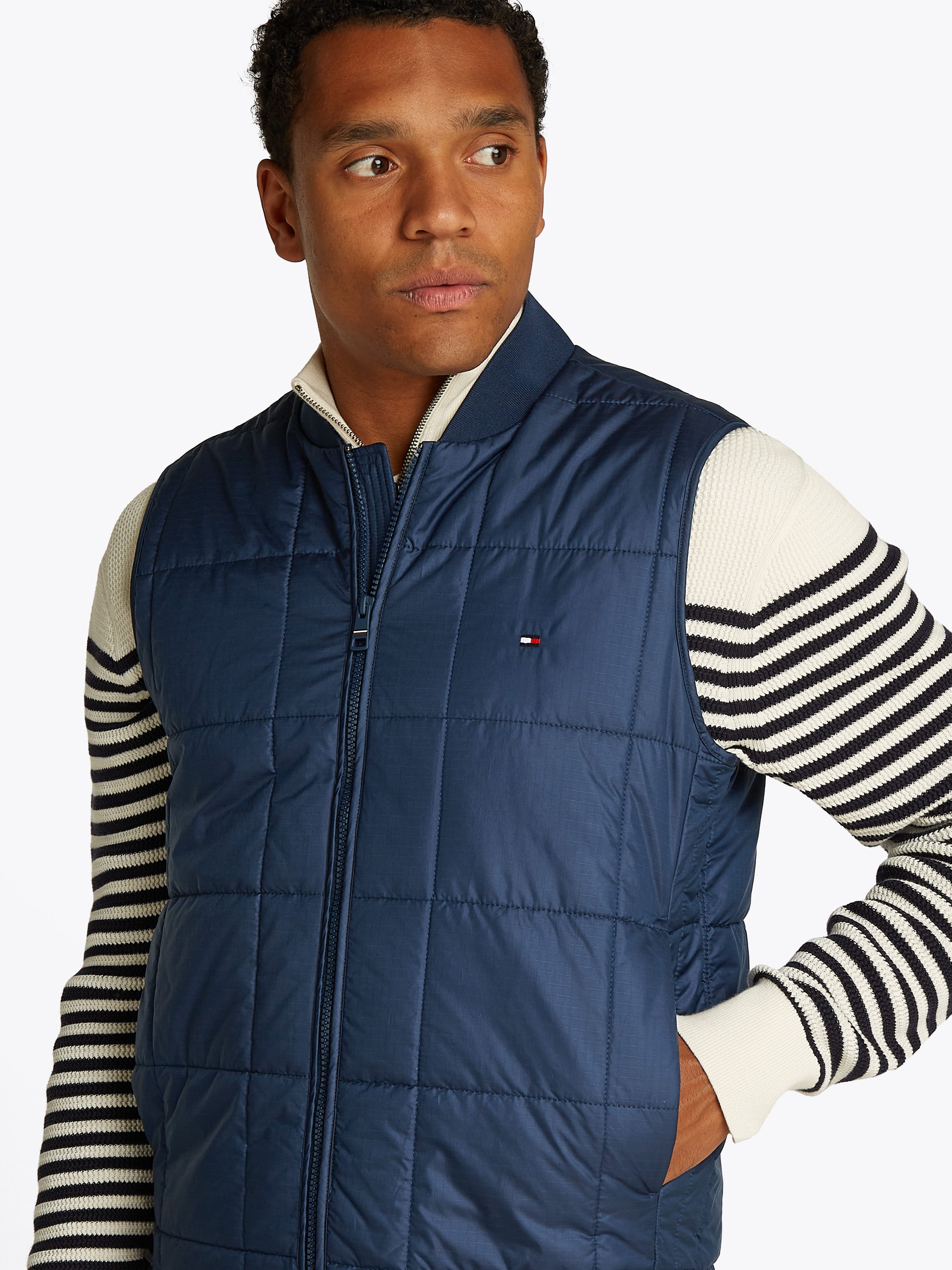 Tommy Hilfiger Steppweste SQUARE QUILTED VEST Mit Rundhalsausschnitt günstig online kaufen