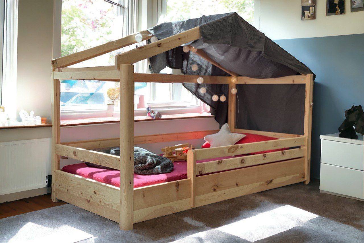 geborgenschlafen Kinderbett Bodenbett Zirbe - Massivholz & Rausfallschutz – handgefertigt, Mit Lattenrost - Montessori-inspiriertes Design – flach & sicher