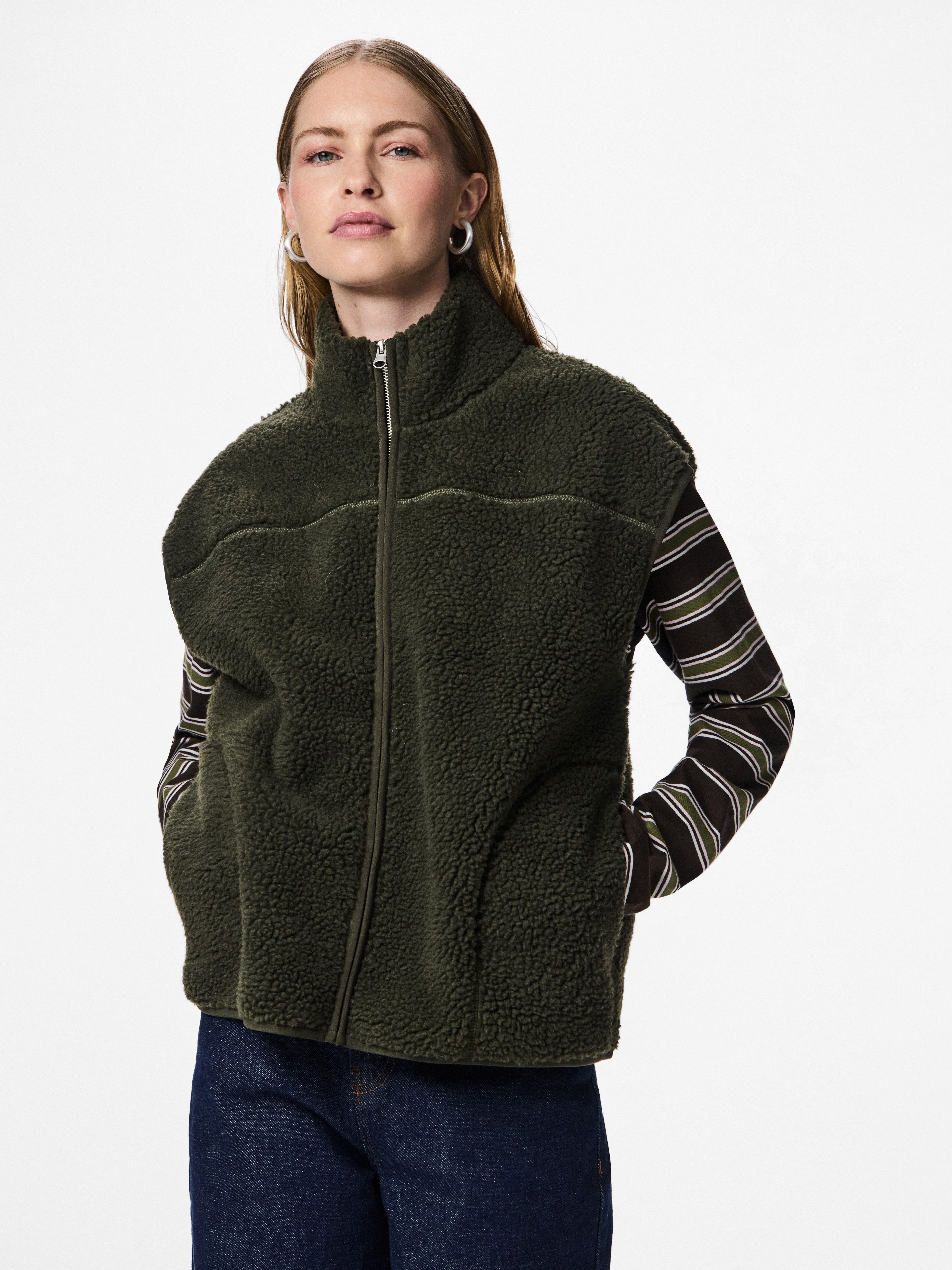 pieces Plüschweste PCSADIA TEDDY VEST NOOS BC Kunstfaser