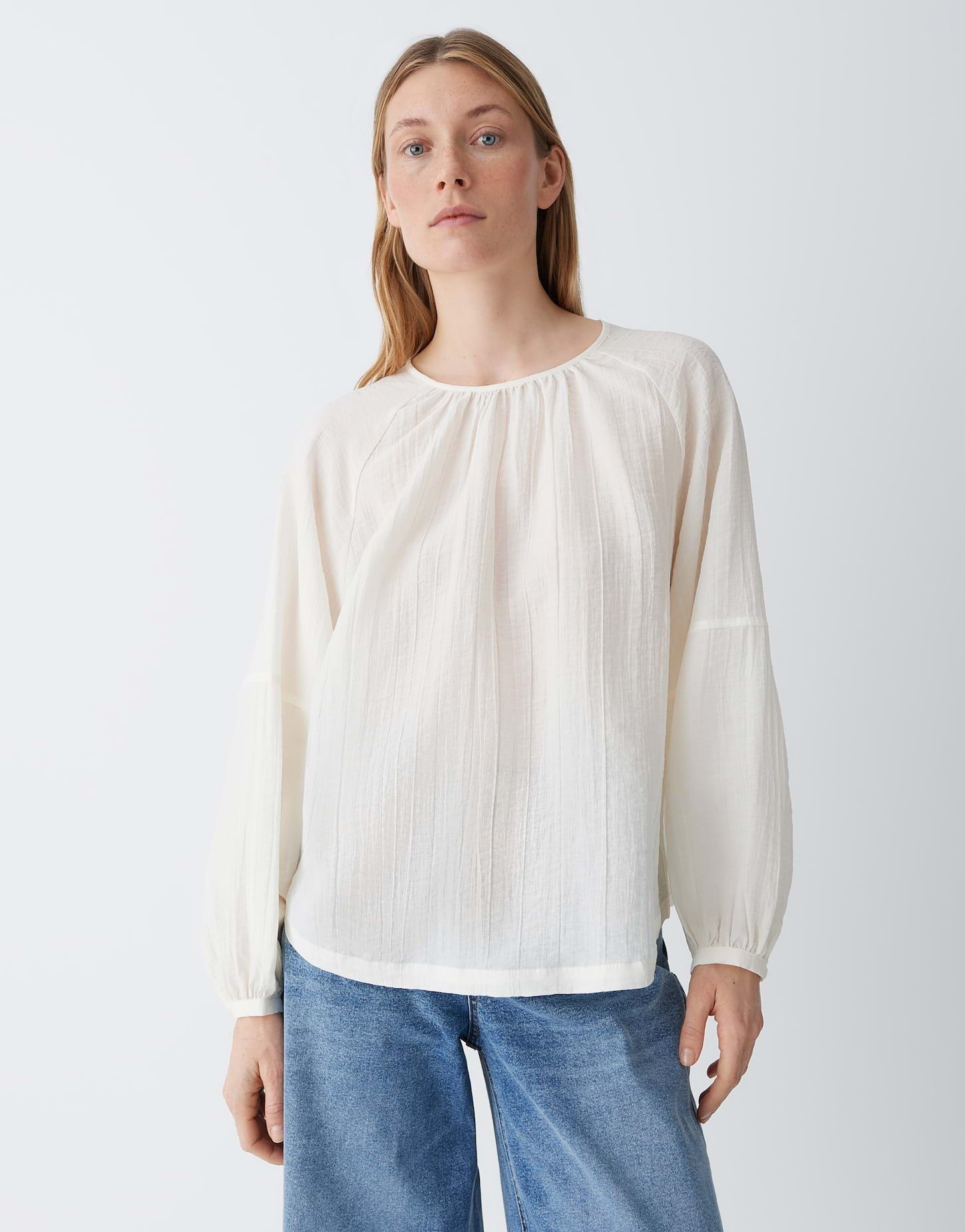 OPUS Langarmbluse Feminine Tunikabluse in Crinkle-Optik Ballonärmel, Kräuselung am Halsloch für elegante Note