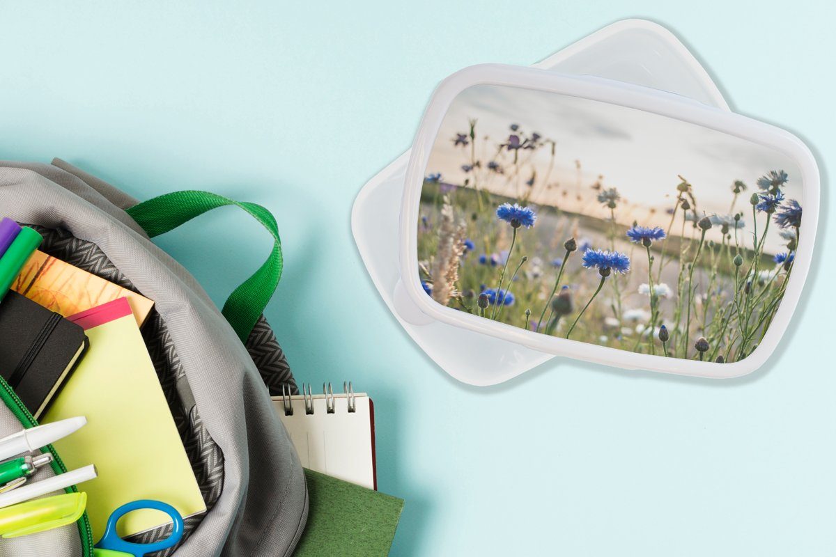 MuchoWow Lunchbox Blumen - Sommer (2-tlg), Mädchen Brotbox Blau Kinder - - Sonne und - - Kornblume Wolken, für und Brotdose, Erwachsene, weiß für Jungs Kunststoff