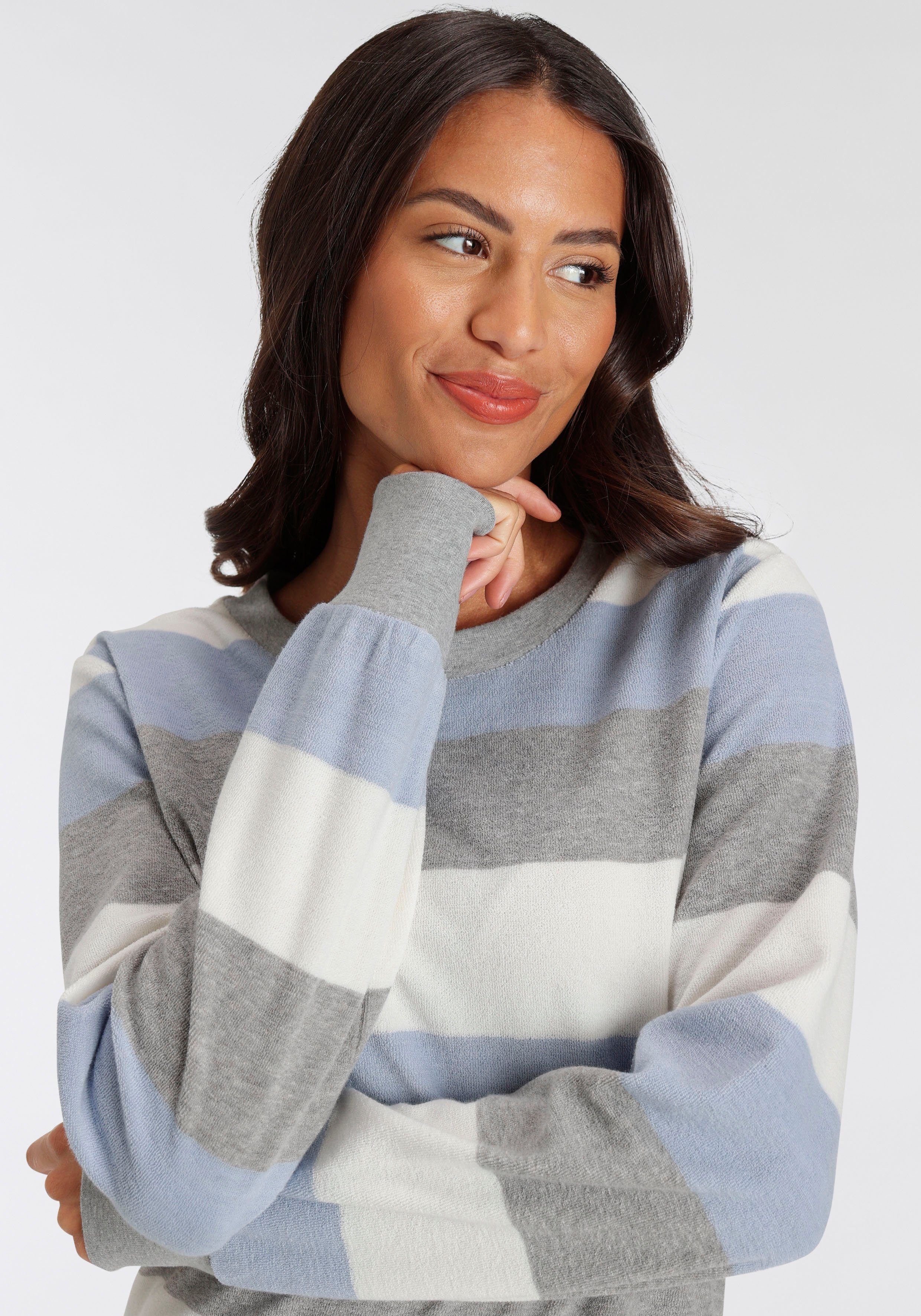 Vivance Dreams by Lascana Pyjama (Set, 2 tlg) aus weichem Frottée und mit Colorblock Streifen