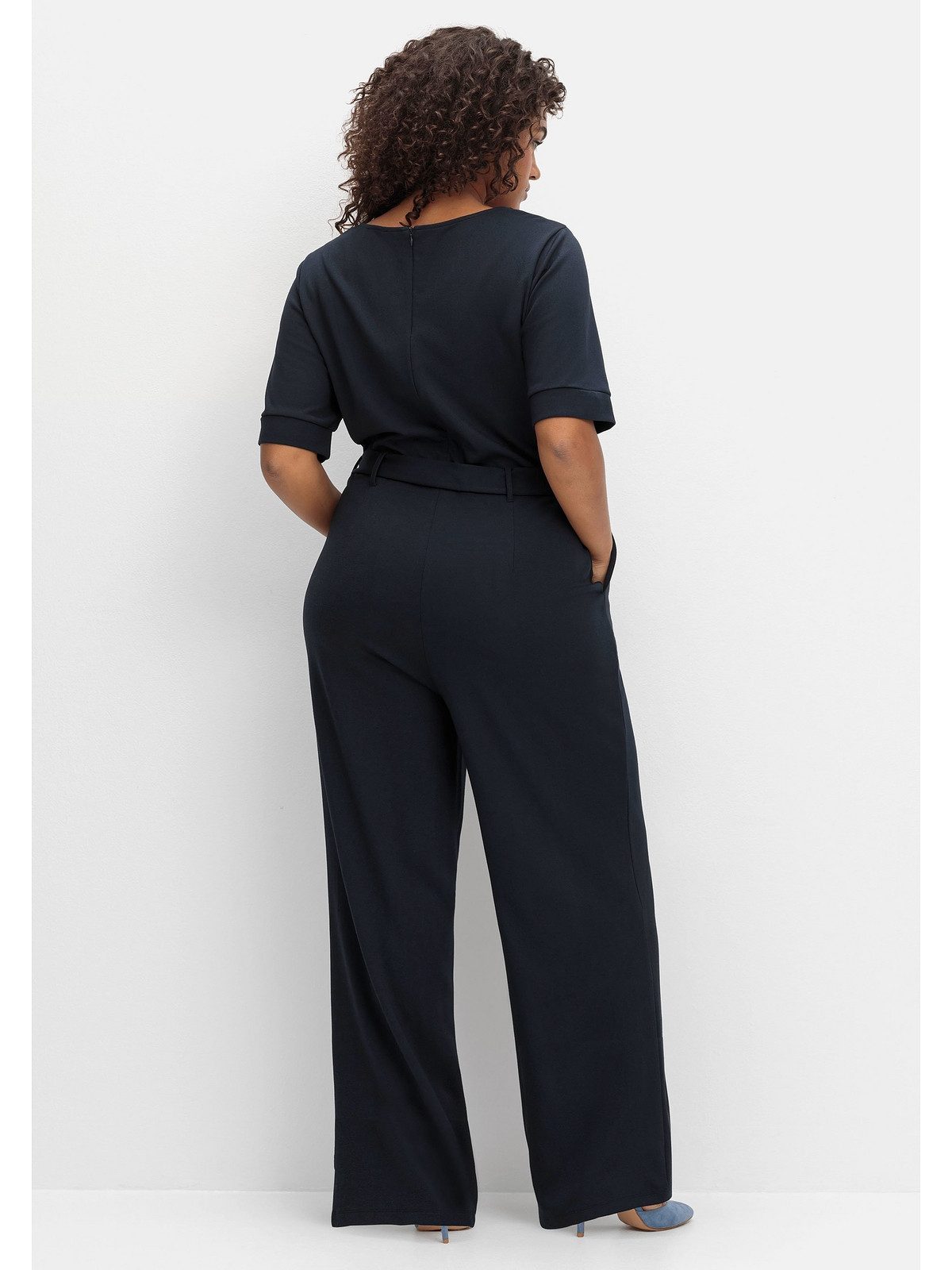 sheego by Joe Browns Jumpsuit Große Größen mit Bindegürtel und weitem Bein