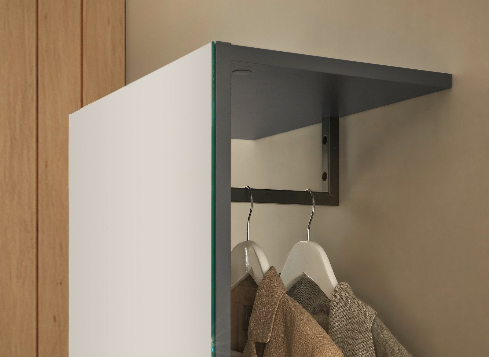 Furn.Design Kompaktgarderobe Center (Flurgarderobe in grau matt, 50 x 200 cm) mit Spiegel, Schuhablagen und Kleiderstange