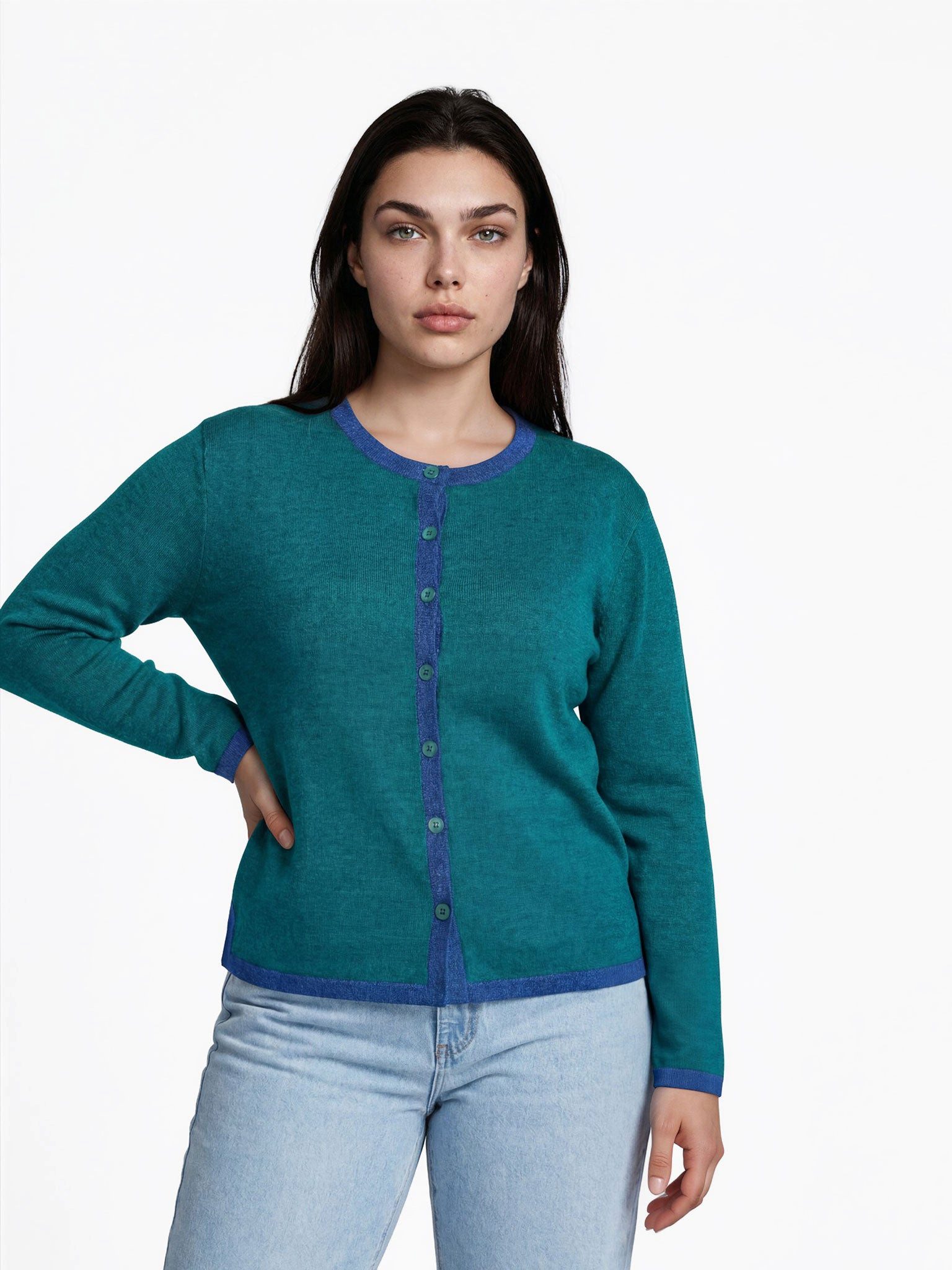FRISTED Cardigan Damen Bio Baumwolle Rundhals Modern fit Langarm casual Fein gestrickte Strickjacke mit eingearbeiteter Knopfleiste & Schlitze