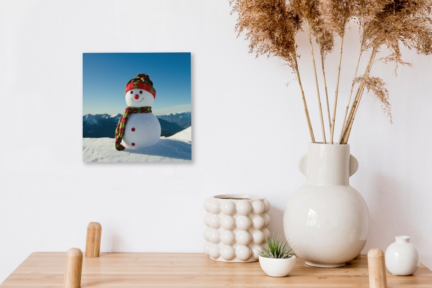 im Landschaft St), Wohnzimmer verschneiten Schlafzimmer OneMillionCanvasses® Winter, Bilder Leinwandbild (1 der in Leinwand für Weihnachtspuppe Eine
