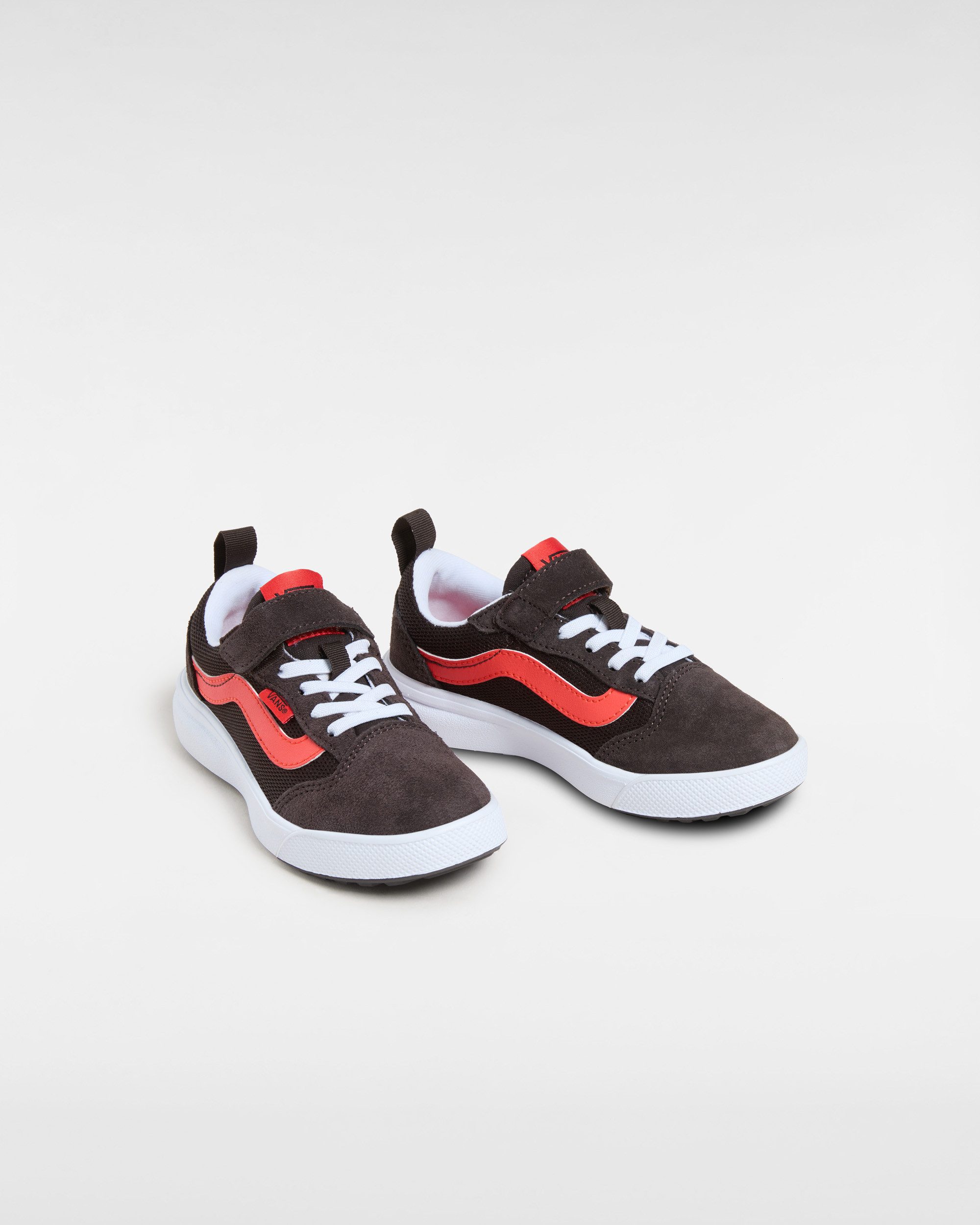 UltraRange 66 V Sneaker