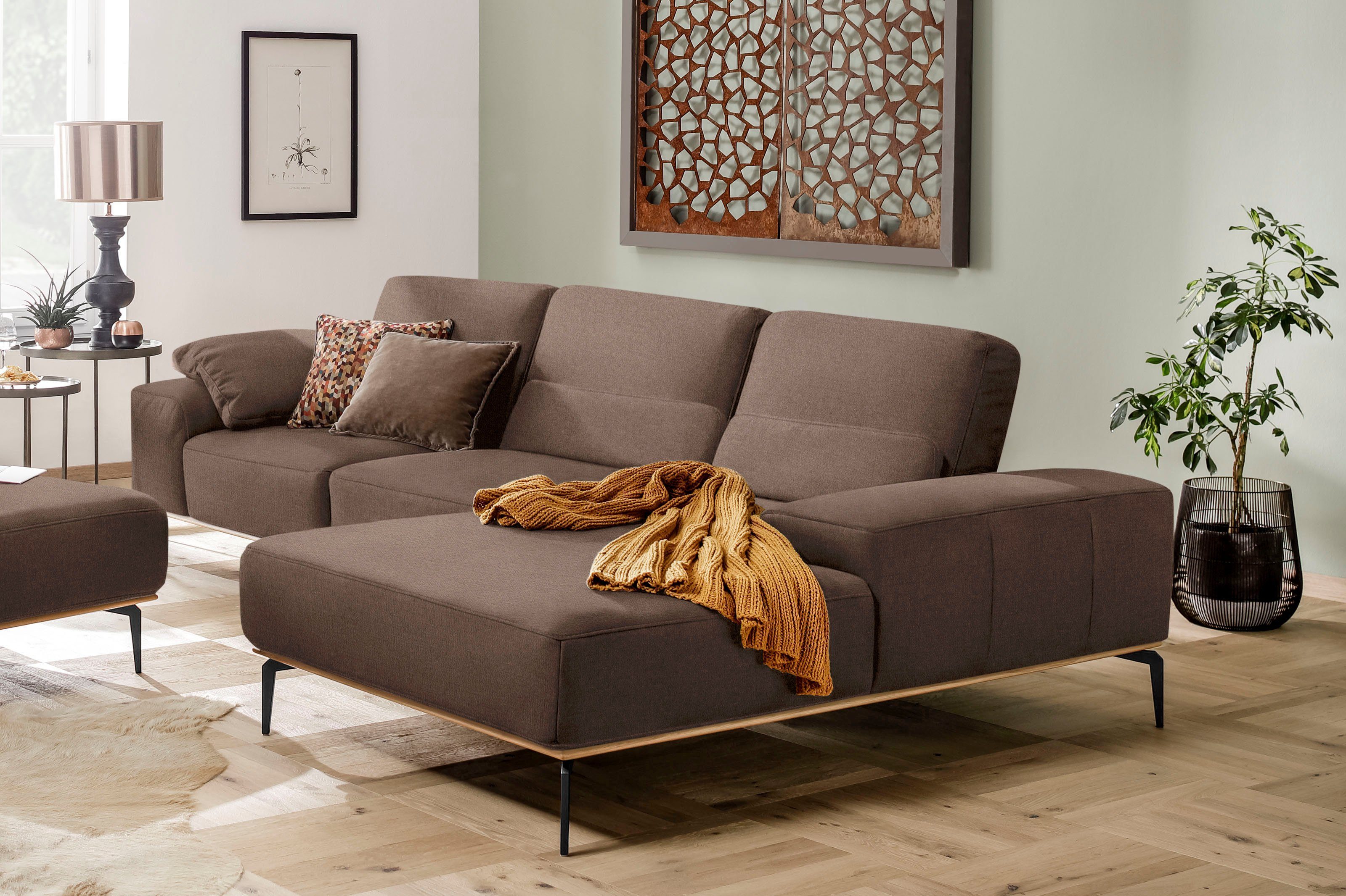 W.SCHILLIG Ecksofa run, mit Holzsockel, Füße in Schwarz pulverbeschichtet, Breite 319 cm