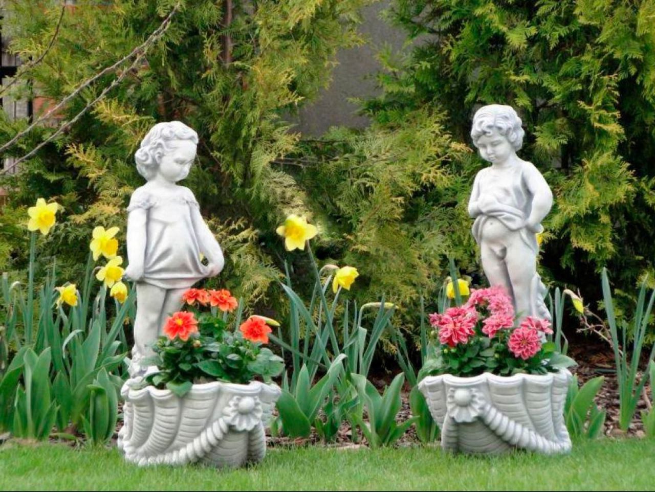 Xlmoebel Pflanzkübel Figuren-Blumenkübel aus robustem Material für Garten und Balkon (Artikel s101074), Hergestellt in Europa
