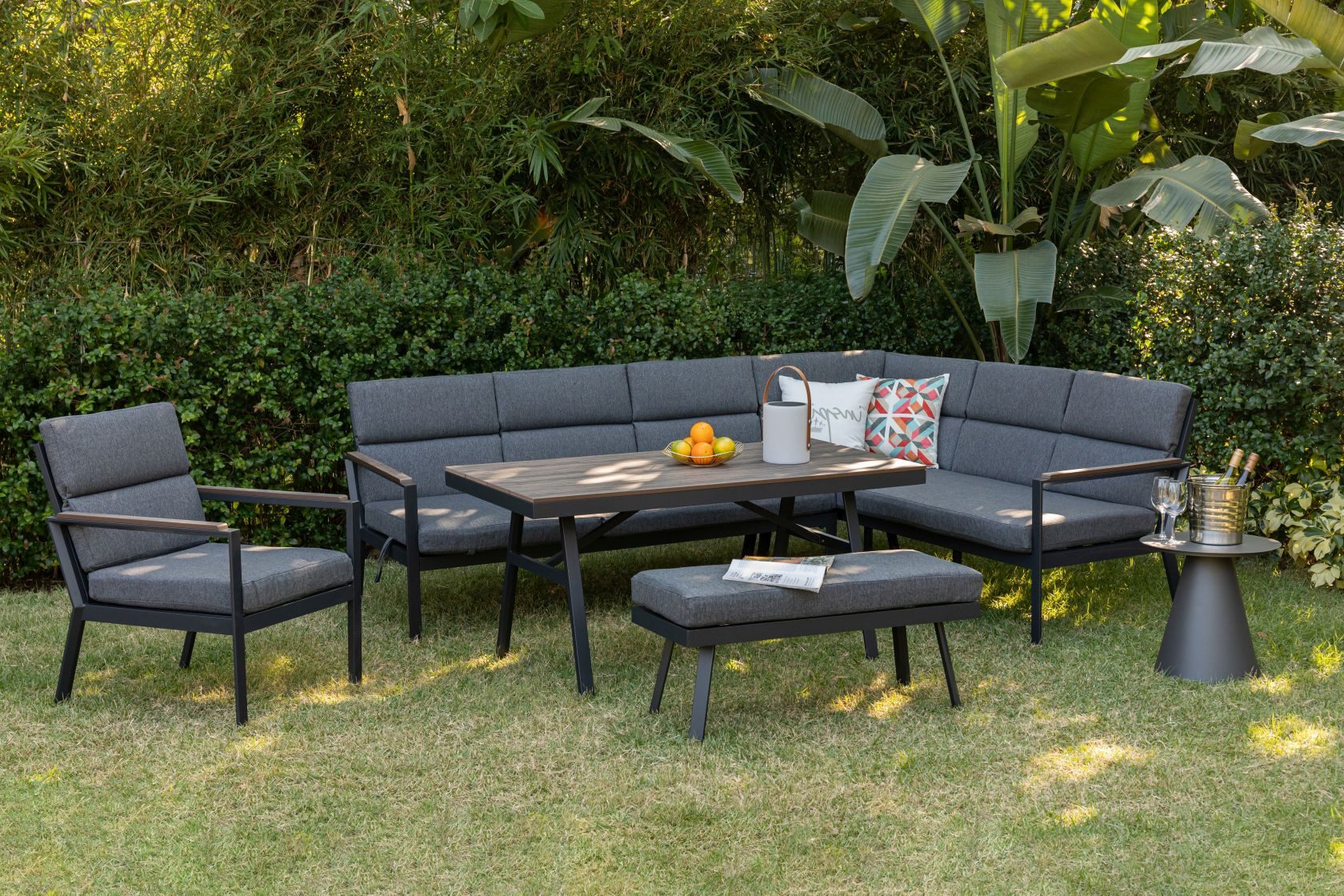 Gardissimo Gartenlounge-Set Nara Oak XL rechts / Gartenmöbelset / Nonwood Dining Lounge Set, (Set, 4-tlg., Alu, Ecklounge, Esstisch, Sessel, Bank, inkl. Auflagen), Dining Höhe, Liegefunktion, wetterfest