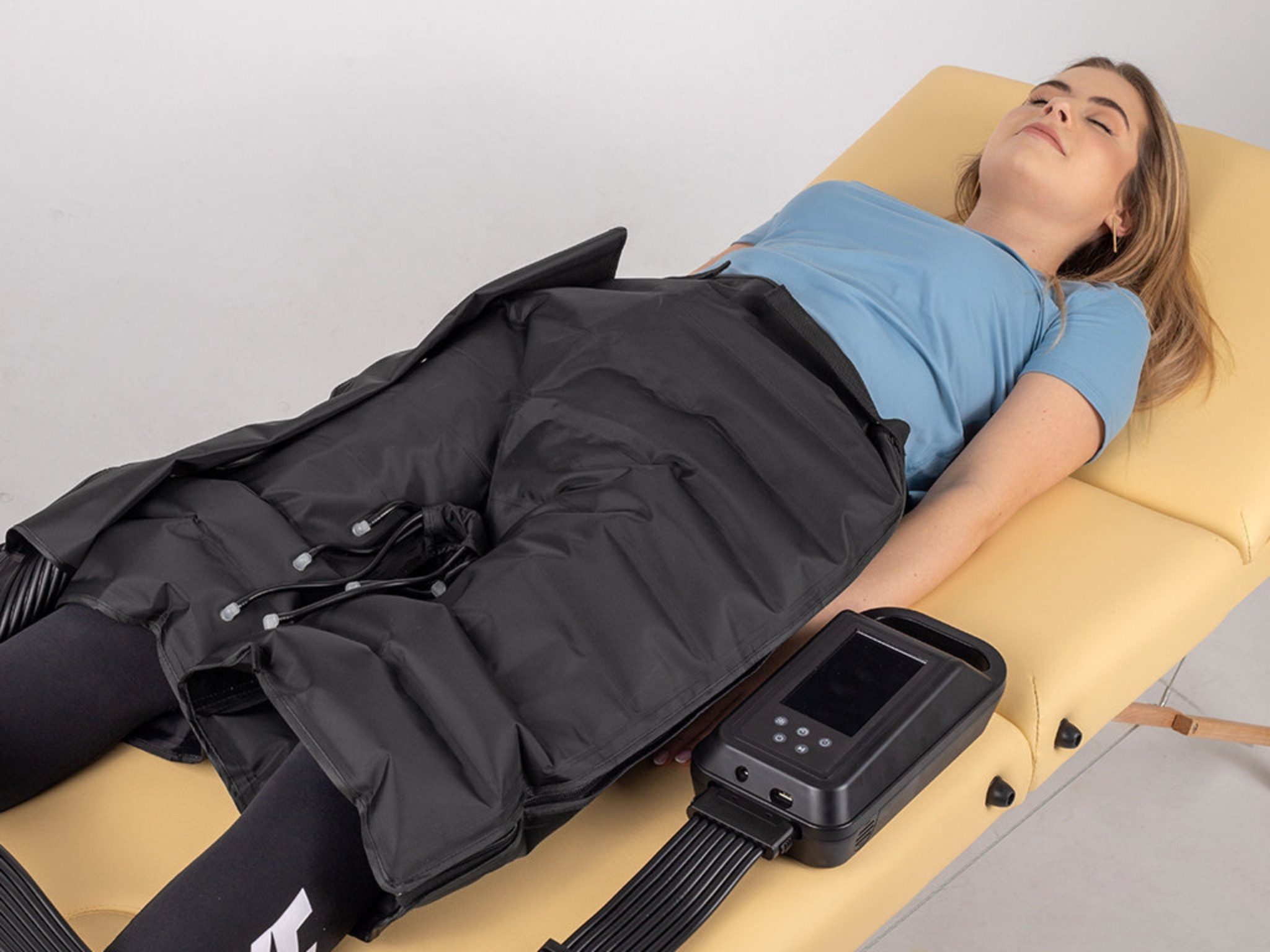 Habys Massageliege Manschette zur Lymphdrainage mit 8 Kammern, in Form kurzer Hose