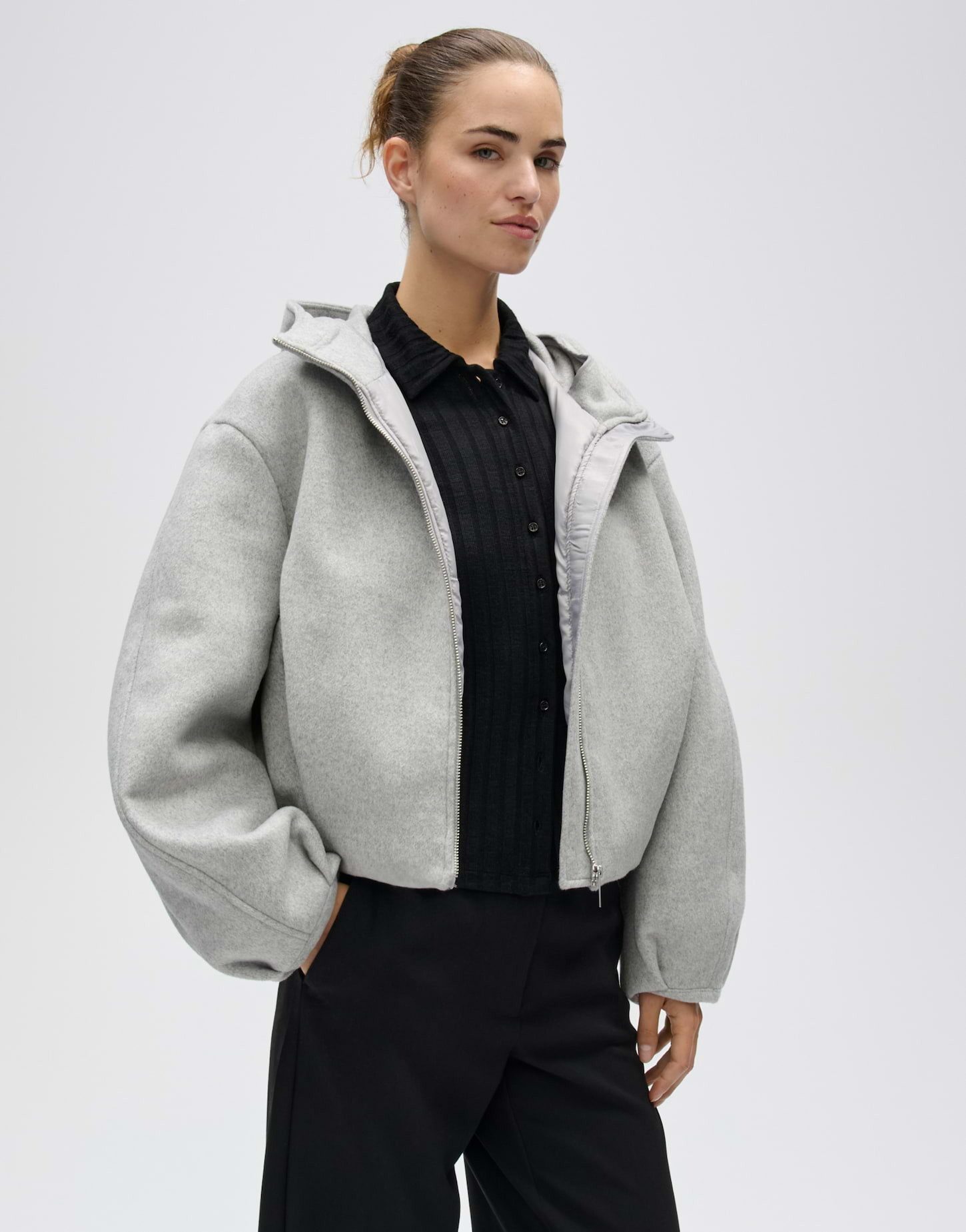 OPUS Wolljacke Halenso aus fließender Webware Lockere Passform für stilvolle und bequeme Alltagslooks