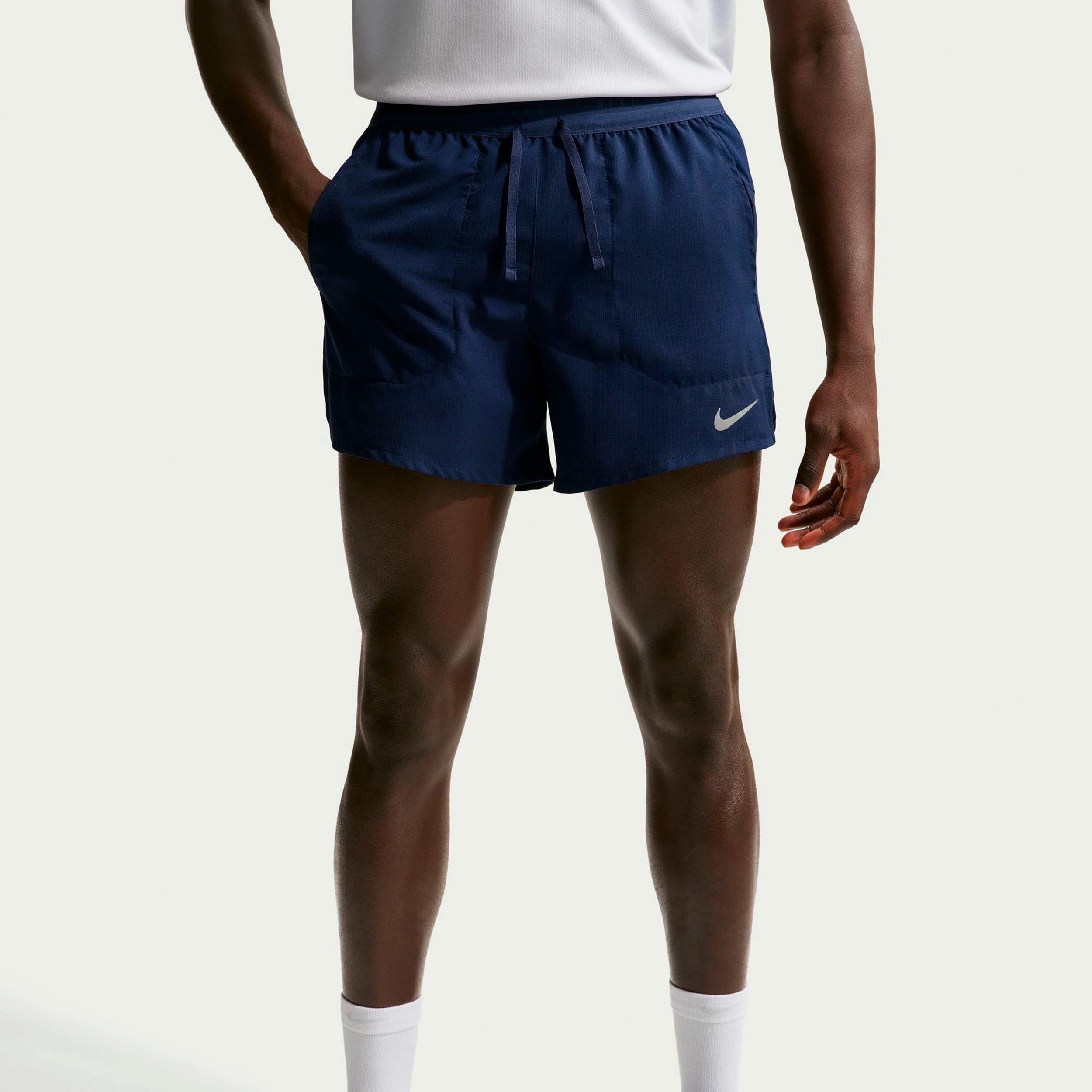 Nike Laufshorts Stride 5in