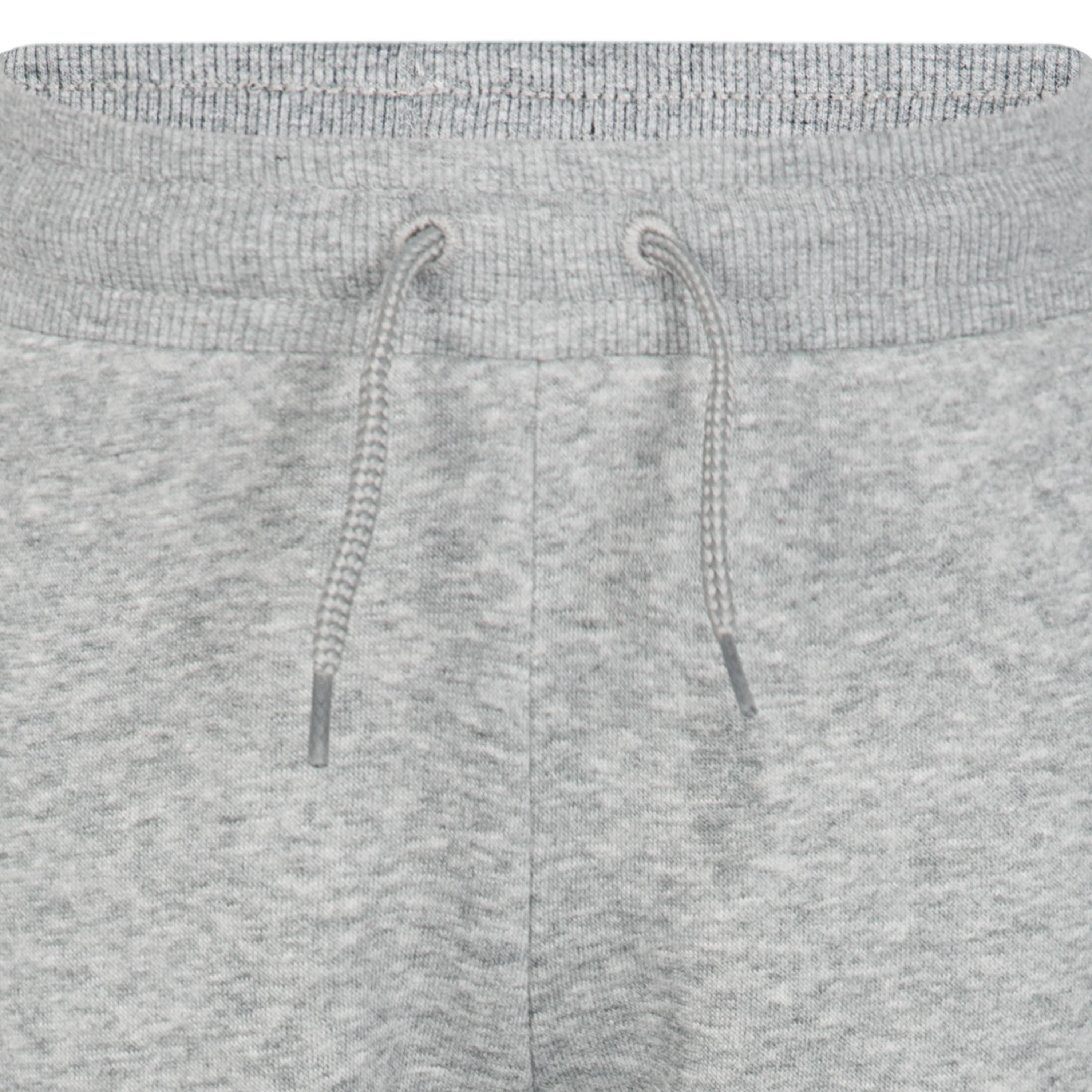 Converse Jogginghose CNVB SIGNATURE CHUCKPATCH JGGR für Freizeit und Training, weiche Sweatware, normale Weite