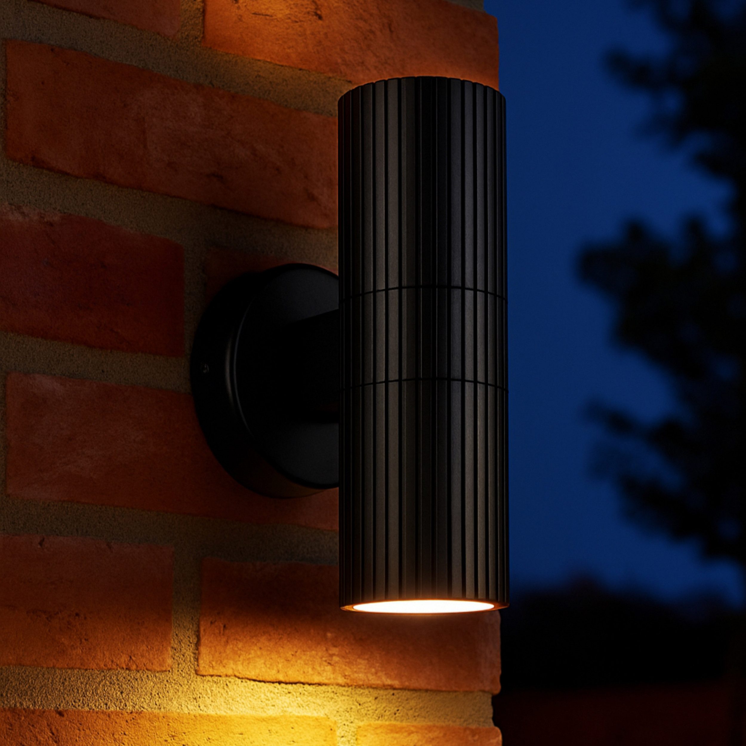 Lightbox Wandleuchte, ohne Leuchtmittel, Außenleuchte, H 18 cm, 2x GU10-Fassung, Up/Down Light, Riffel-Design