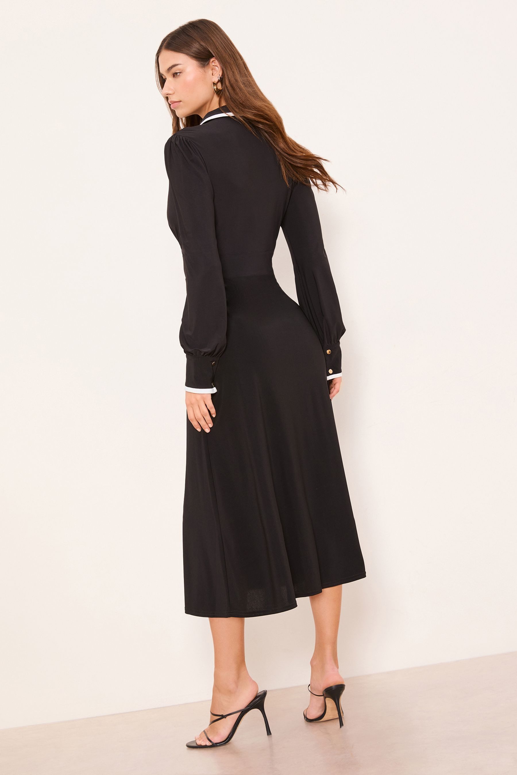 LIPSY Midikleid Lipsy Langärmeliges Midi-Hemdkleid, Regular (1-tlg) günstig online kaufen