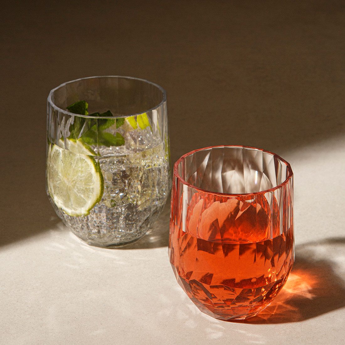 KOZIOL Weinglas CLUB, 2-tlg., Kunststoff, spülmaschinengeeignet, melaminfrei, CO² neutrale Produktion, 2-teilig