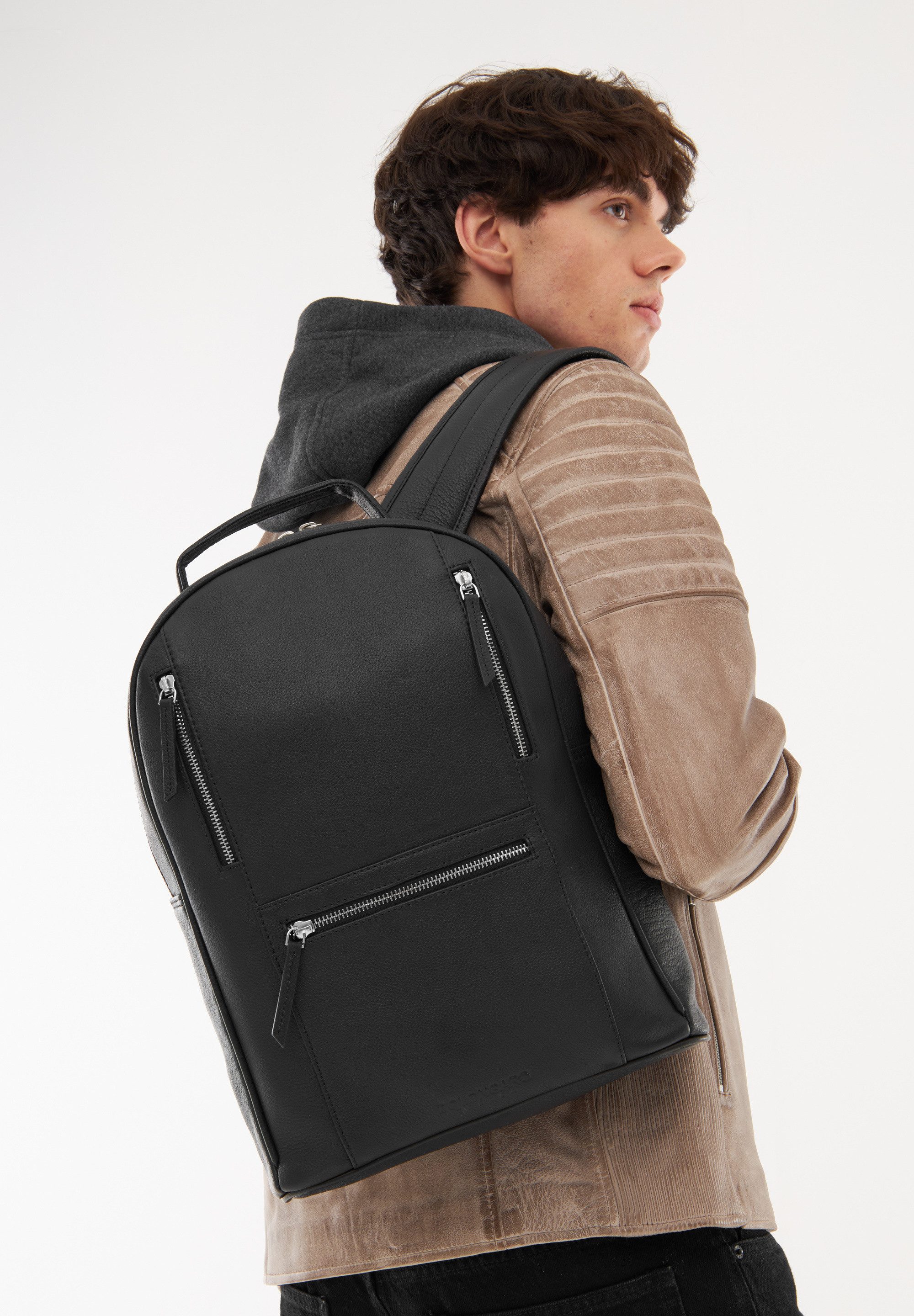 Bolongaro Trevor Rucksack BERLIN BACKPACK, Tragegriff oben, Verstellbare Träger, Hauptfach mit Reißverschluss