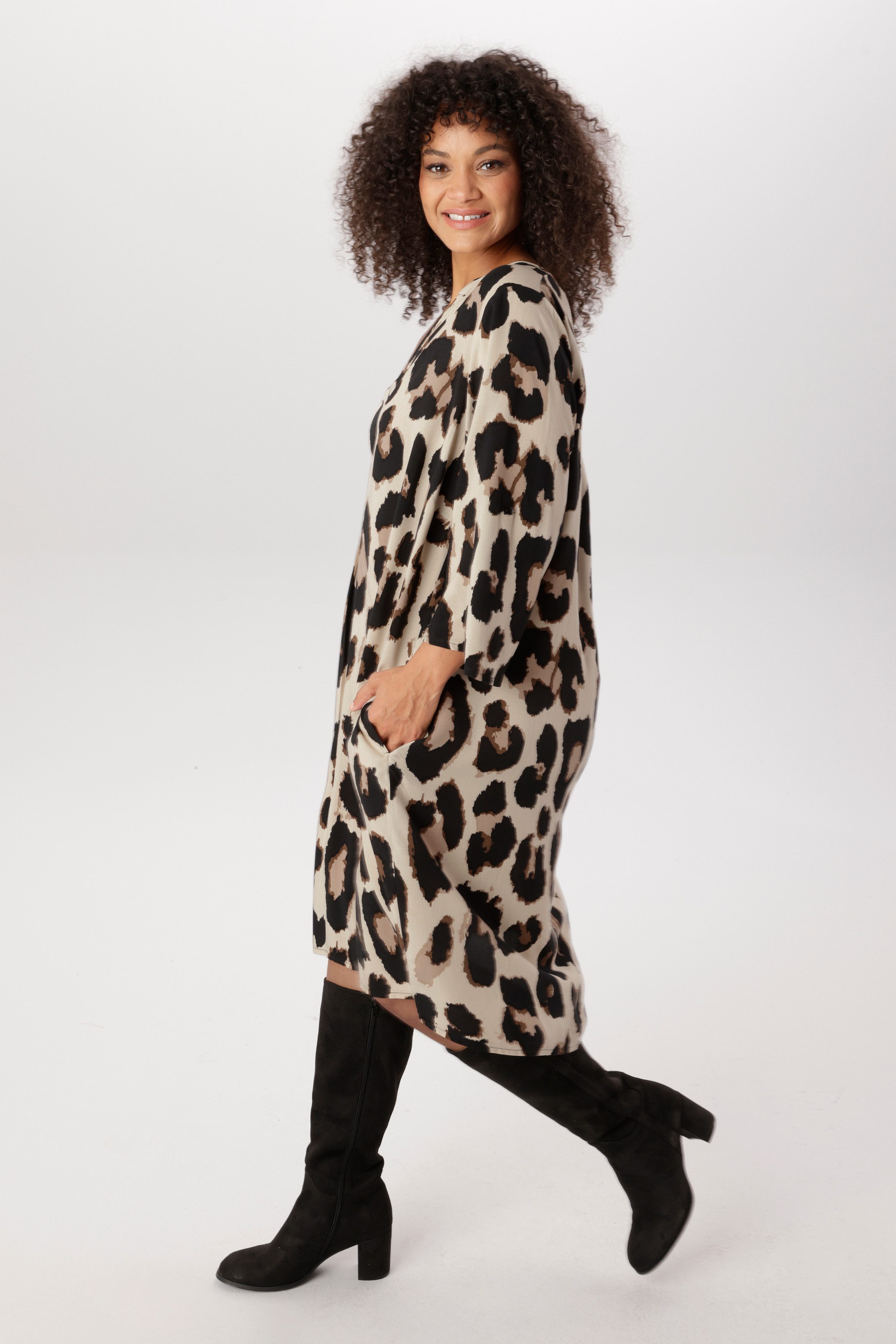 Aniston PLUS Druckkleid mit tollem Leoprint - NEUE KOLLEKTION – Bild 4 von 5
