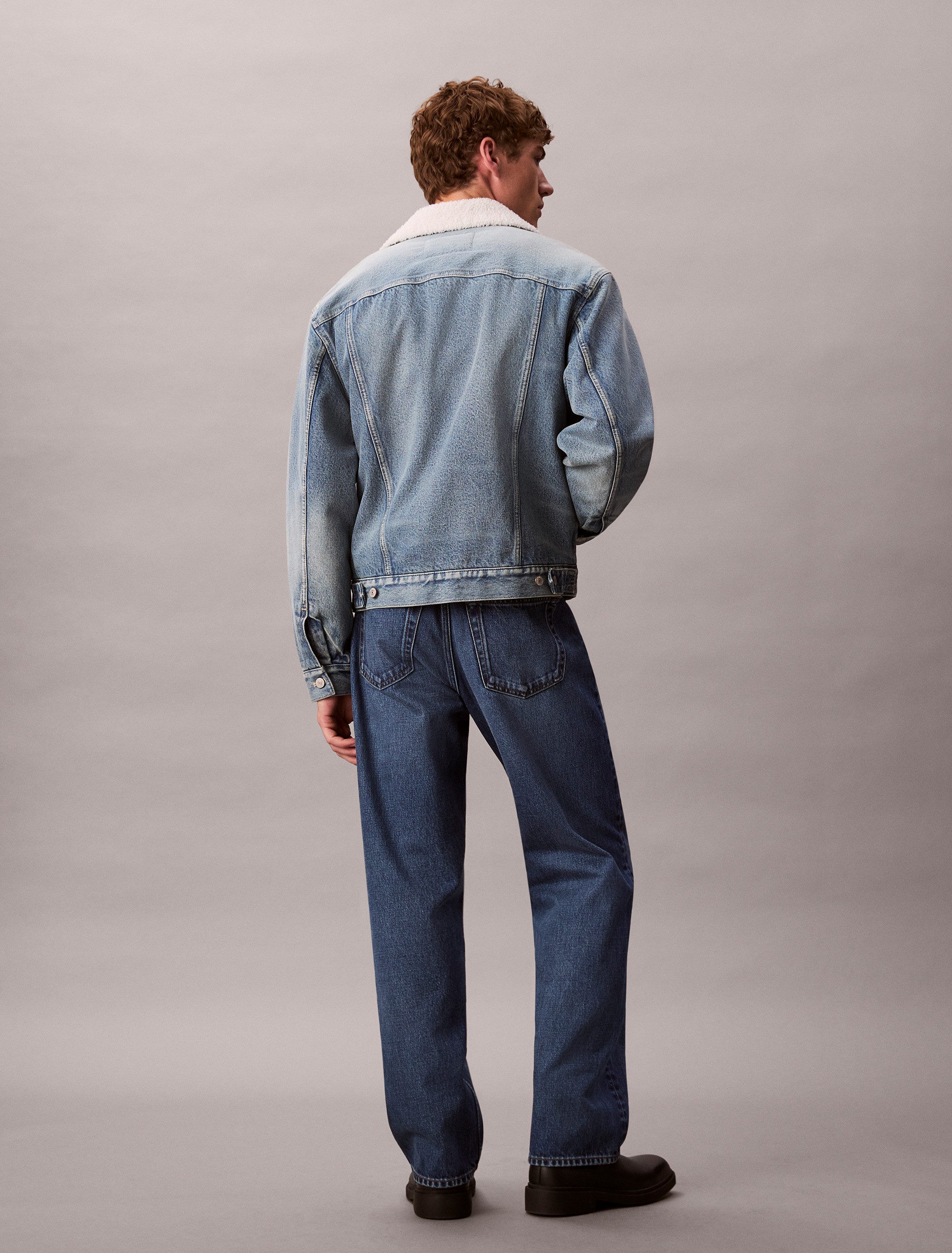 Calvin Klein Jeans Jeansjacke 90S SHERPA TRUCKER TINTED THUNDR Mit Rundhalsausschnitt, regular fit