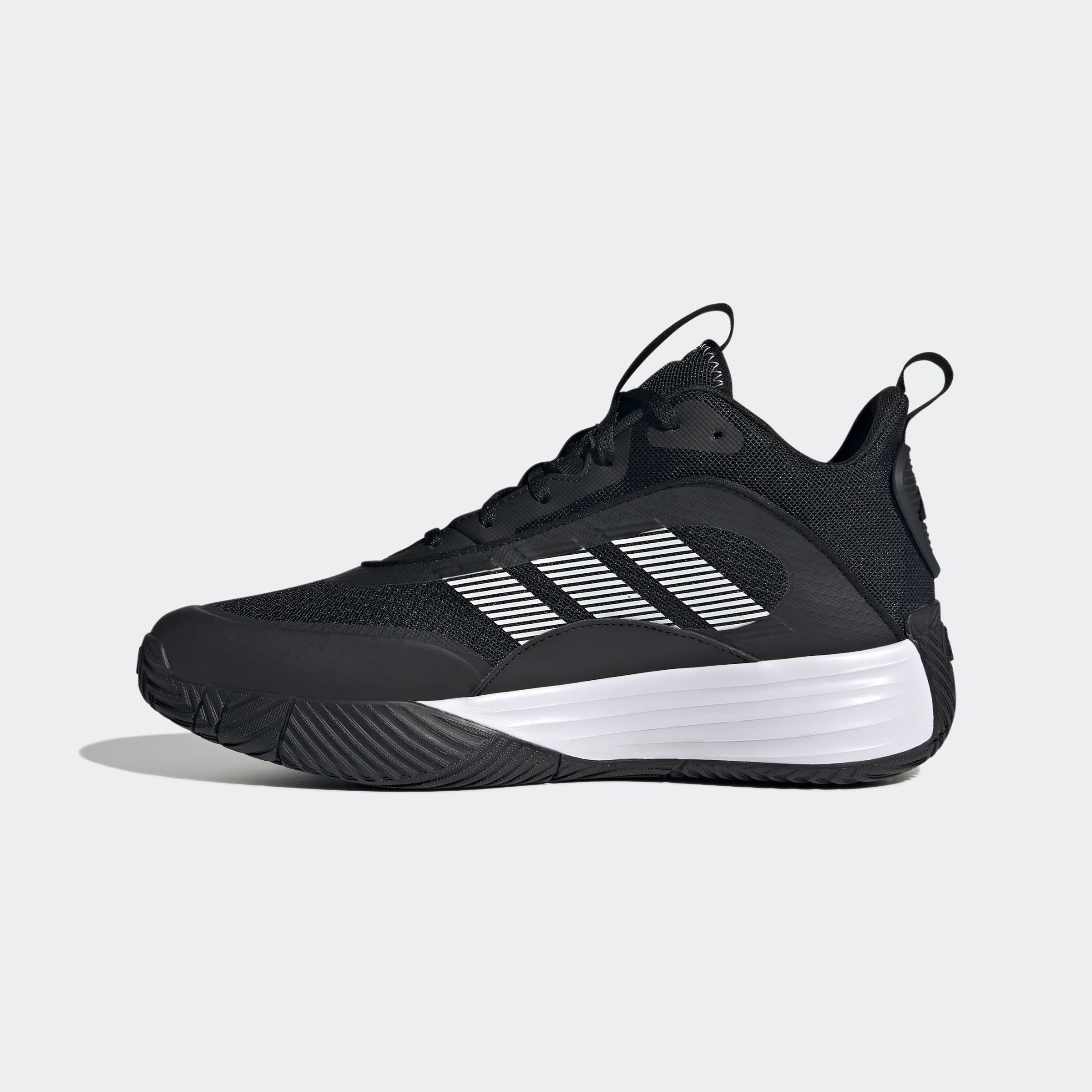 adidas Sportswear OWN THE GAME 3 Basketballschuh