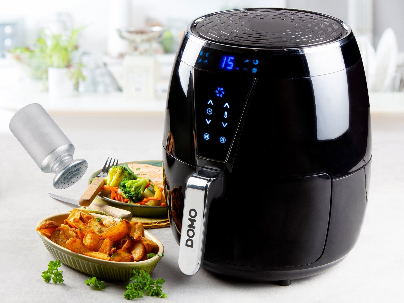 Domo Heißluftfritteuse, 1500 W, große XXL 4 Ltr. Fritteuse Pommes frittieren ohne Öl - mit Salzstreuer