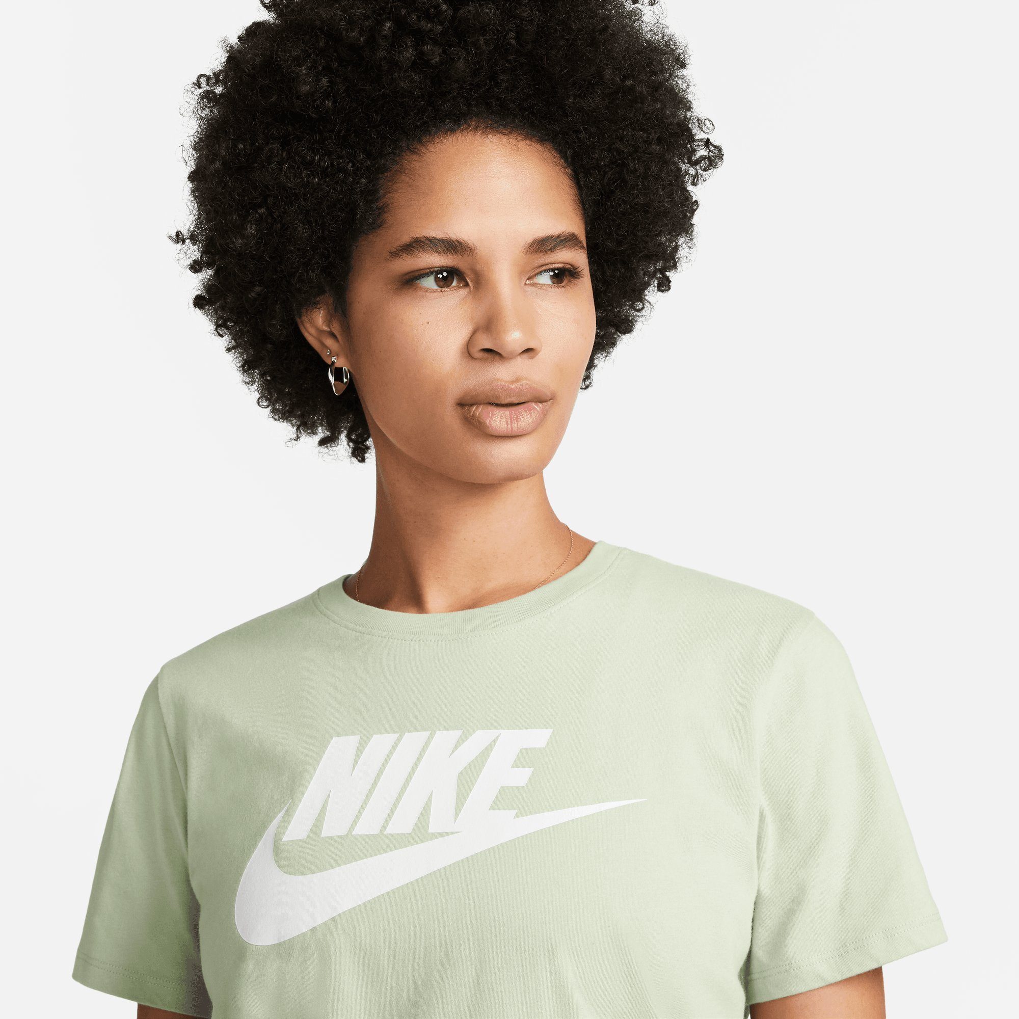 ESSENTIALS LOGO T-SHIRT HONEYDEW/WHITE T-Shirt Nike Sportswear WOMEN'S