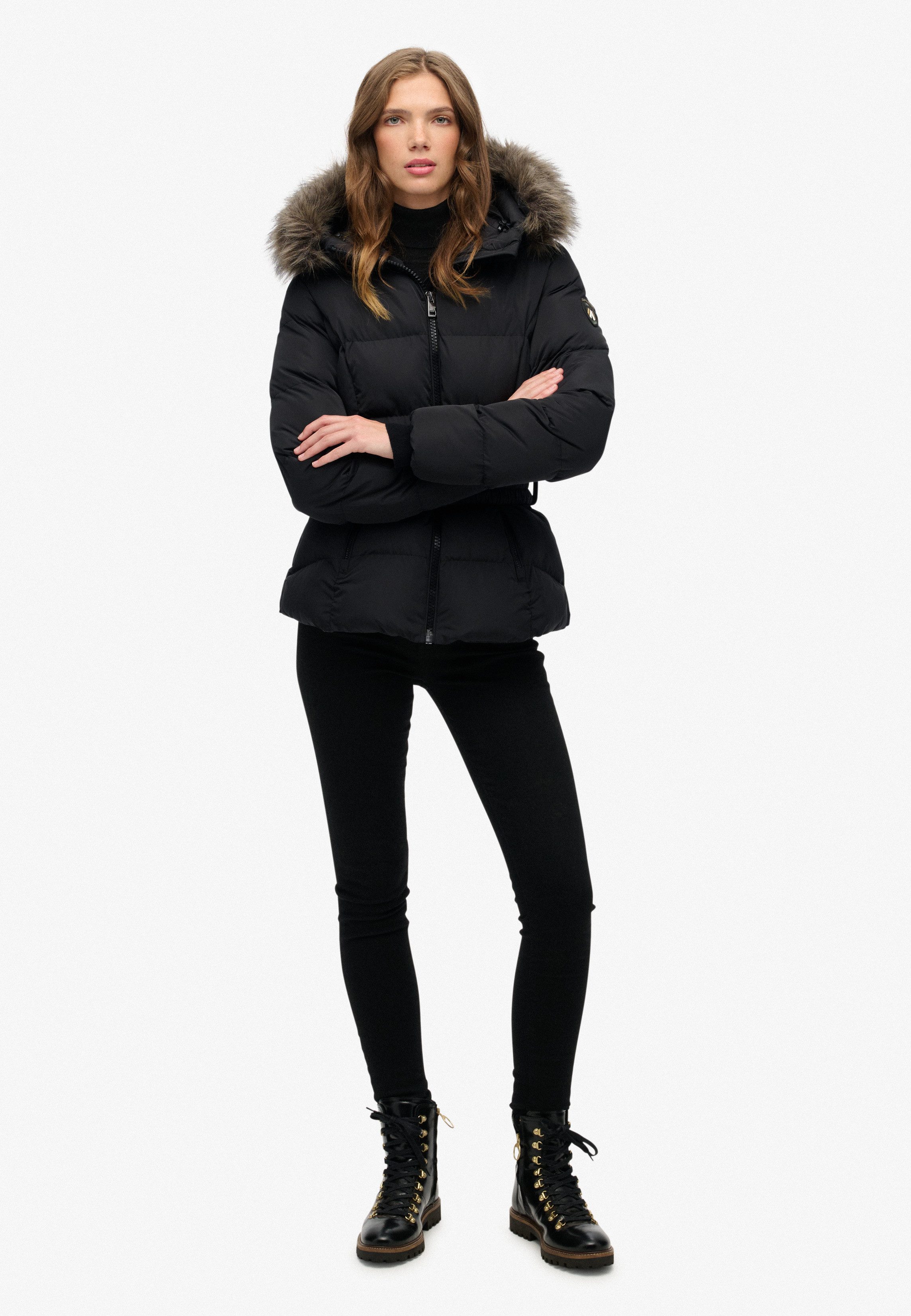 Superdry Steppjacke FUJI BELTED PUFFER mit Markenlabel, aus Polyester, Regular Fit – Bild 5 von 5