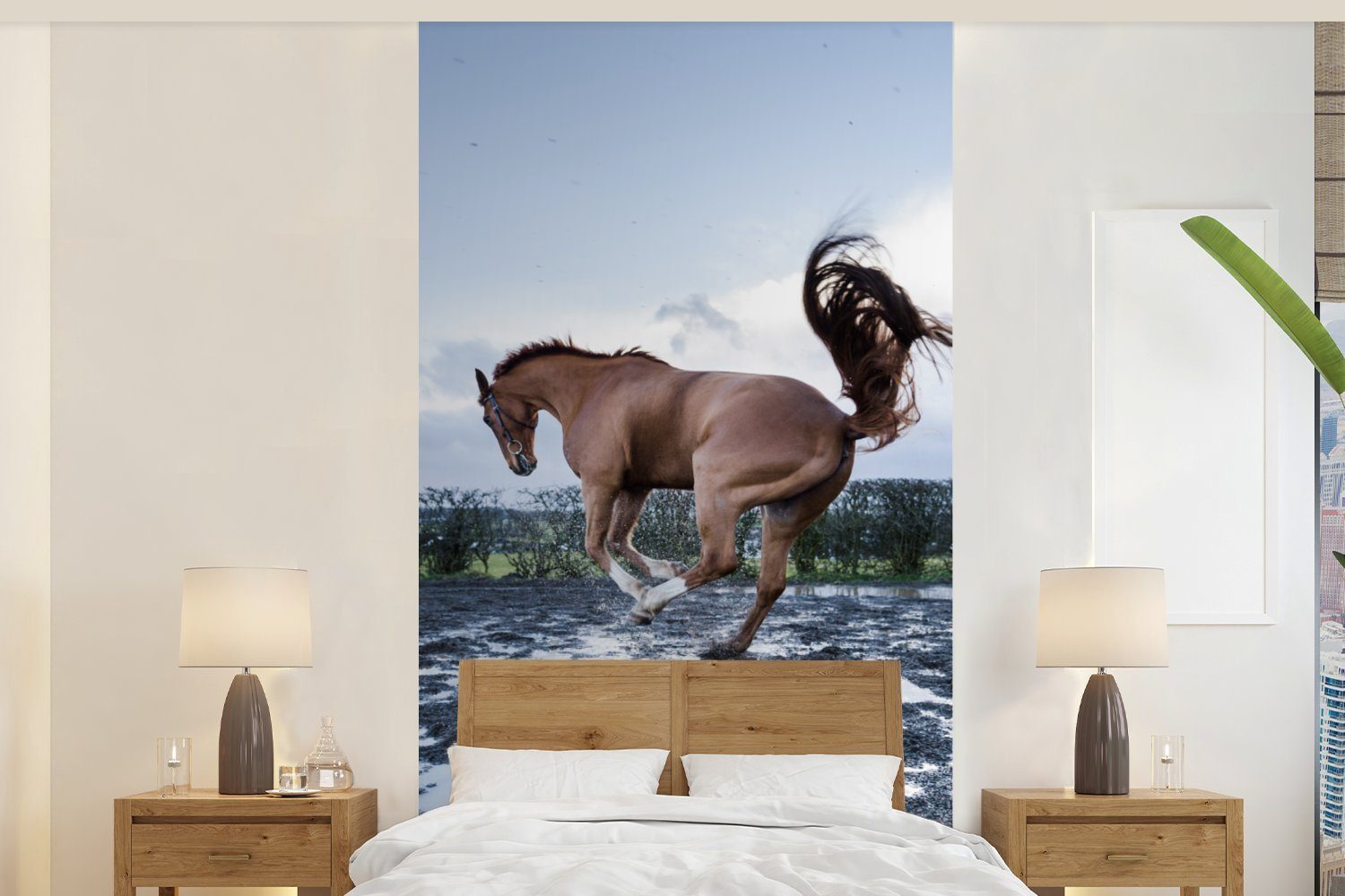 MuchoWow Fototapete Ein bockendes Pferd in den Pfützen, Matt, bedruckt, (2 St), Vliestapete für Wohnzimmer Schlafzimmer Küche, Fototapete | Fototapeten