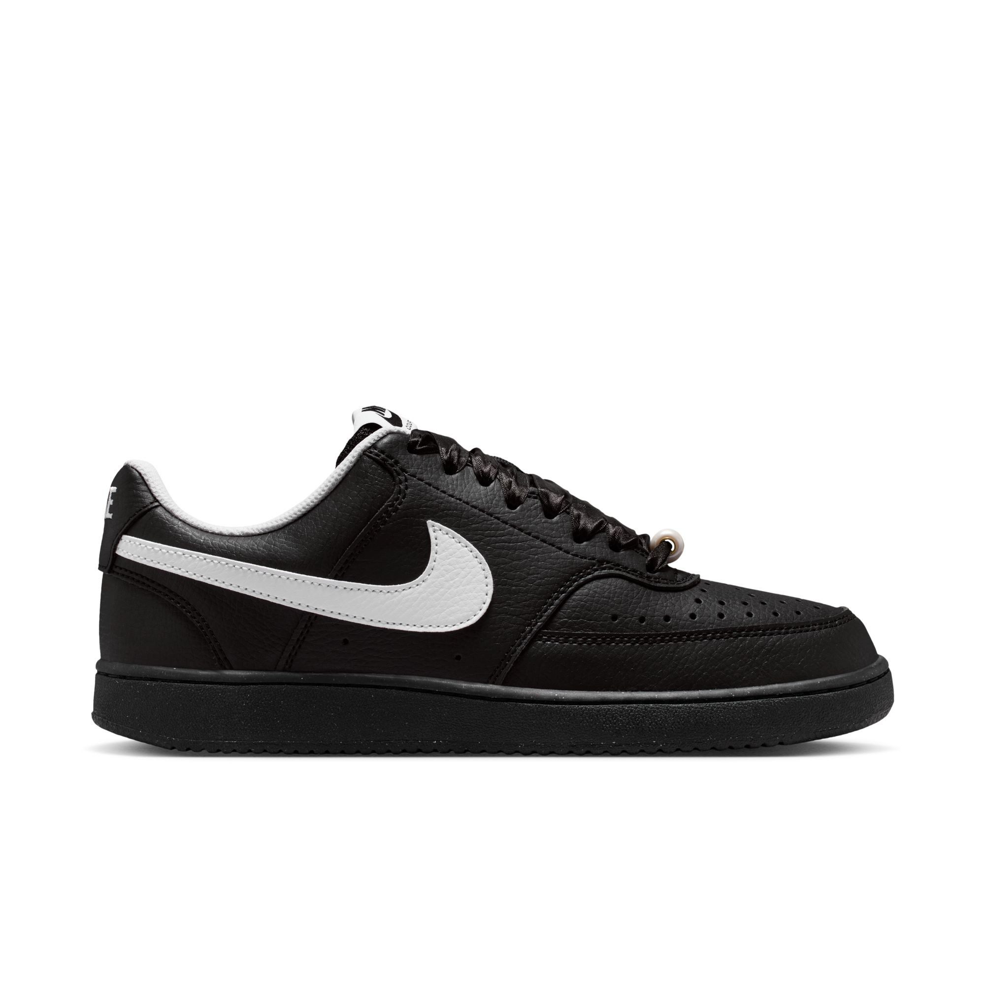 Nike Sportswear W COURT VISION LOW LE Sneaker inspiriert vom Design des Nike Air Force