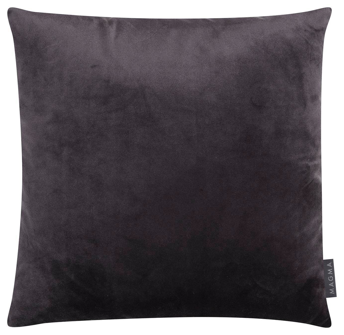 Magma Heimtex Kissenhülle Violeta Stickerei Pflanzen Blätter Blüten Schwarz ca. 60x60cm, (1 Stück), Rückseite samtig weich einfarbig schwarz