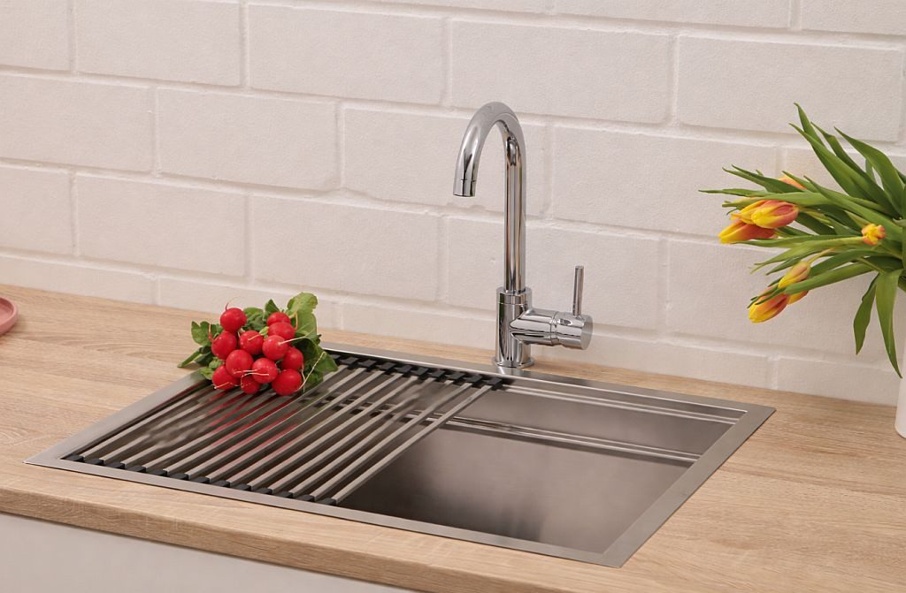 RESPEKTA stainless steel sink 61 x 48.4 cm without tap platform with premium accessories SanDiegoWorkstation