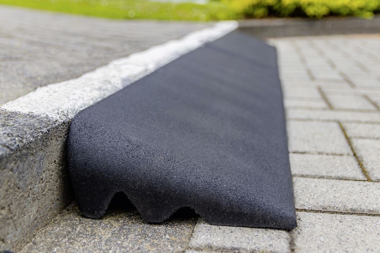 terrasoft Auffahrrampe Terrasoft Bordsteinrampe 100 x 25 x 11 cm – Bild 5 von 5