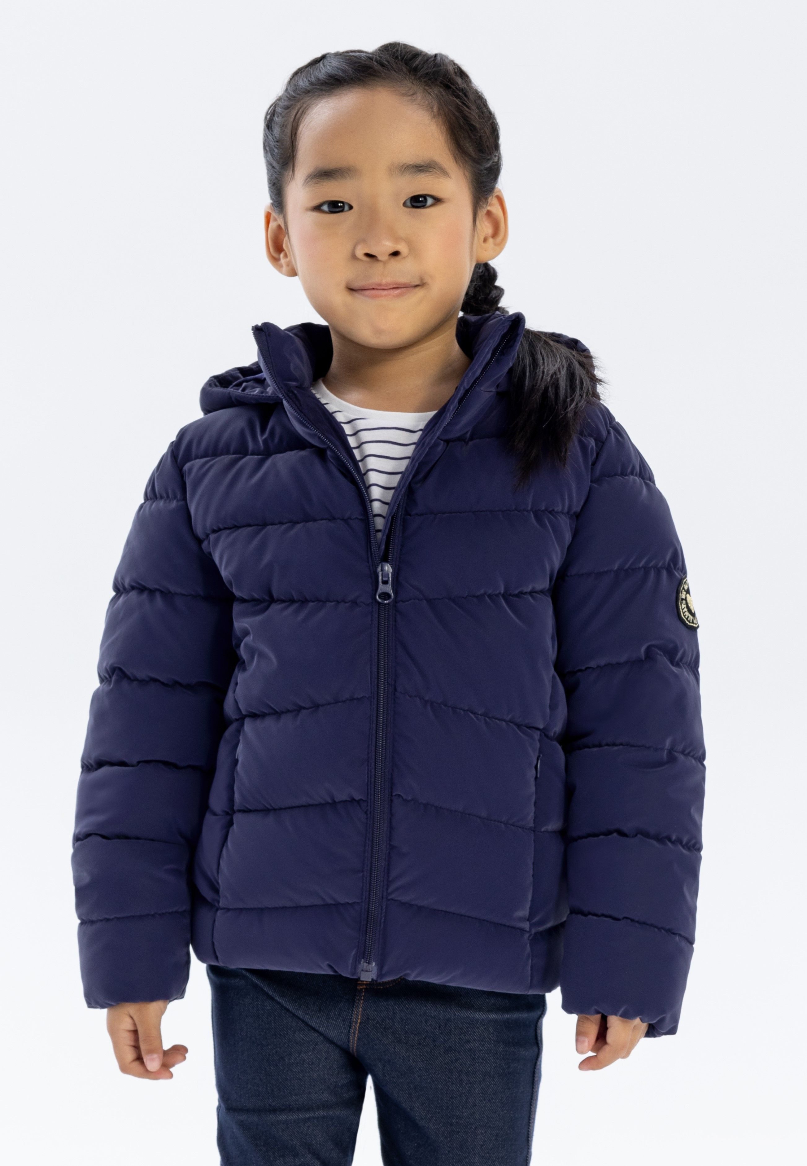 MINOTI Winterjacke Steppjacke mit gefütterter Kapuze und Reißverschlusstaschen Reißverschlusstaschen, trendiger Aufnäher am Ärmel
