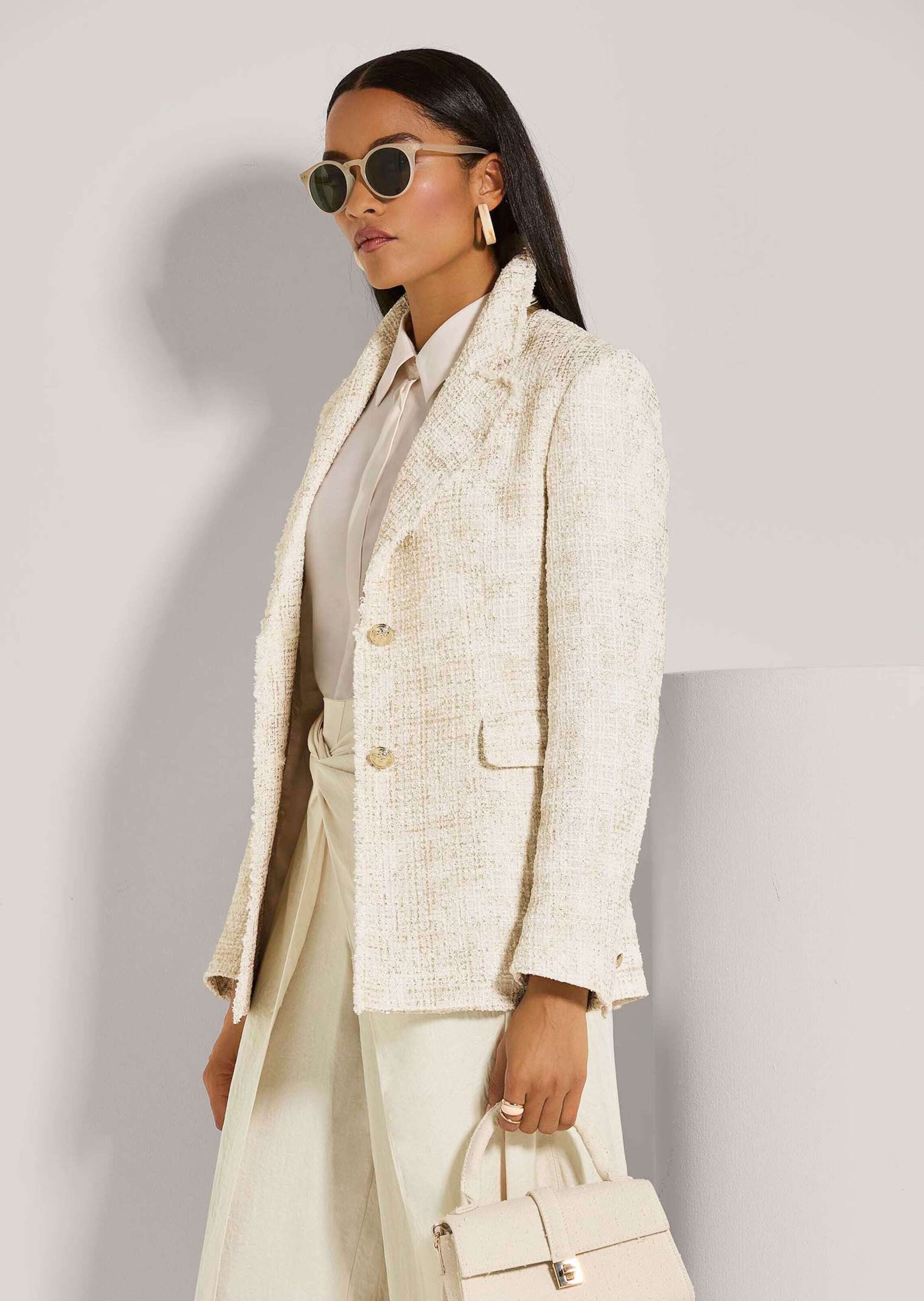 MADELEINE Kurzblazer Bouclé-Blazer mit Fransen-Akzenten