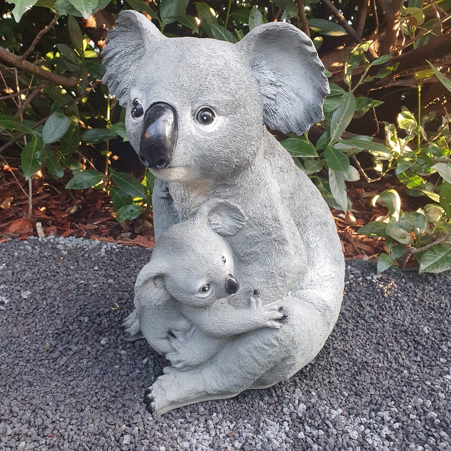 Aspinaworld Gartenfigur Koalabär mit Kind 40 cm wetterfest | Figuren