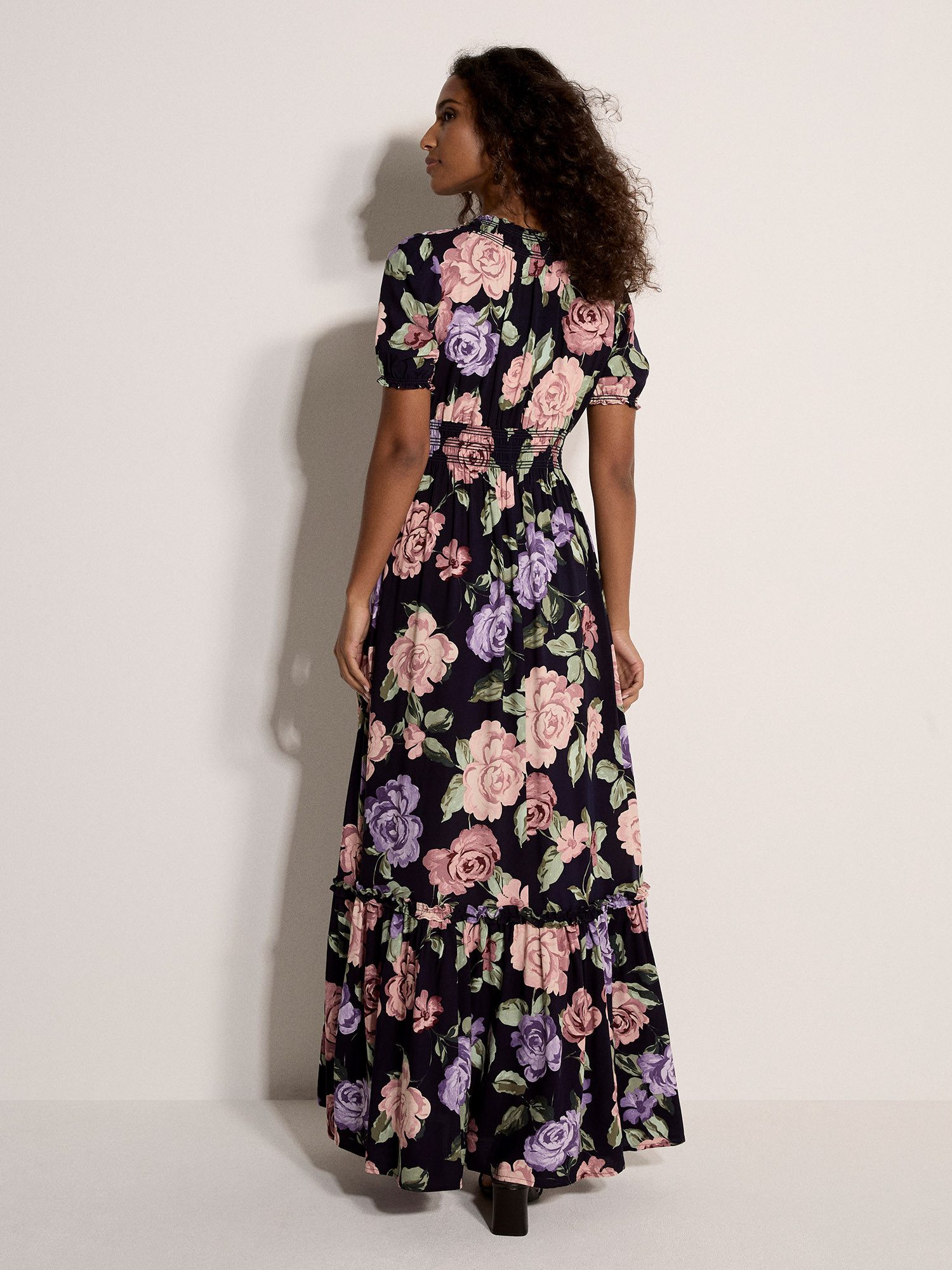 Apricot Maxikleid Chloe-Maxikleid mit Blumenmuster und Wickelausschnitt
