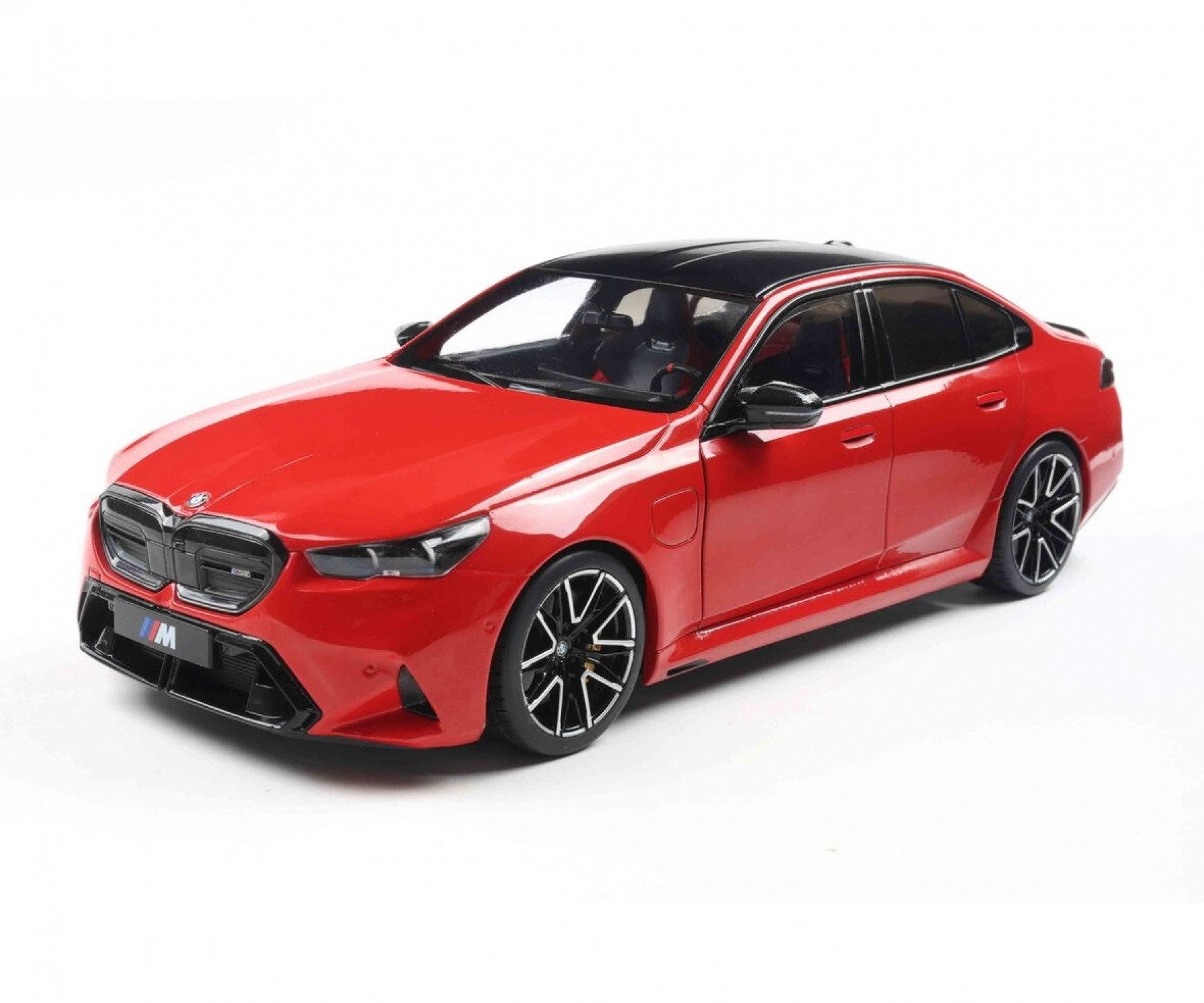 Solido Modellauto Modellauto Maßstab 1:18 BMW M5 (G90) Feuerrot 2025 S1814702
