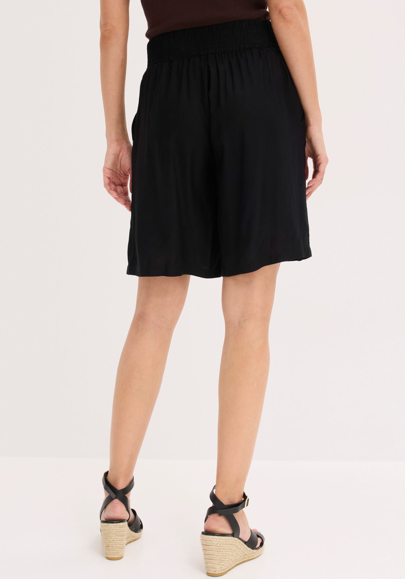 bonprix Bermudas aus Viskose, mit elastischem Bund, Loose Fit, sportlicher Stil