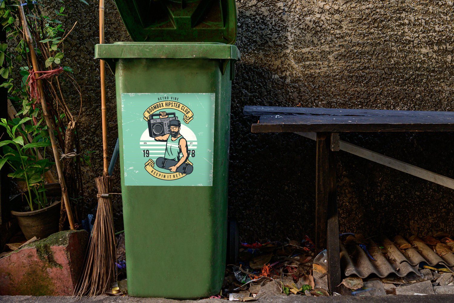 Sticker, MuchoWow Mülltonne, Skateboard Abfalbehälter Radio Mancave - Altmodisch Container, - Wandsticker (1 Mülleimer-aufkleber, St), -