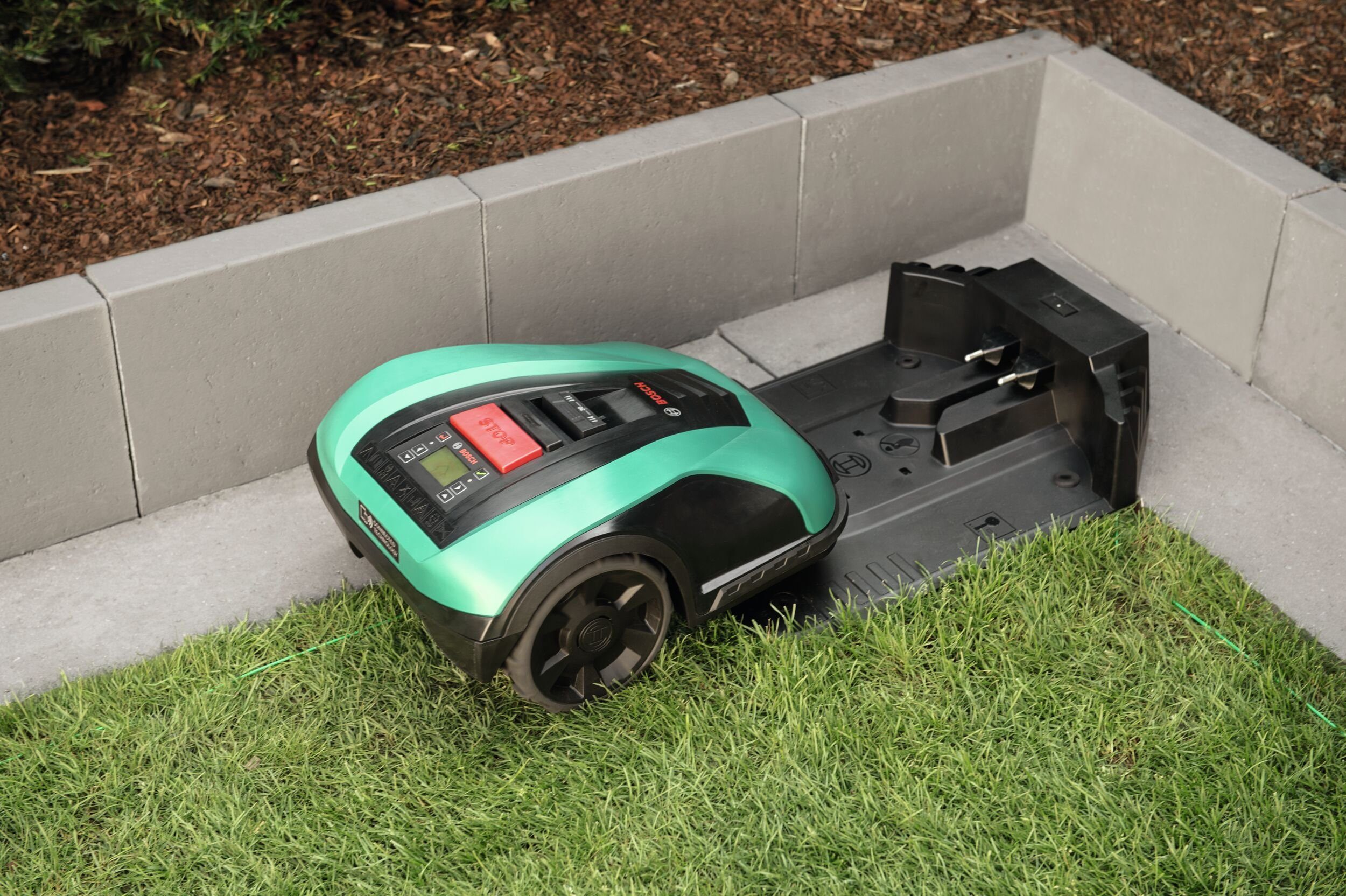 Thumbnail - Bosch Home & Garden Rasenmähroboter Garten, (4 Stück), Zubehör Fixierschrauben für Roboter - 4er-Pack