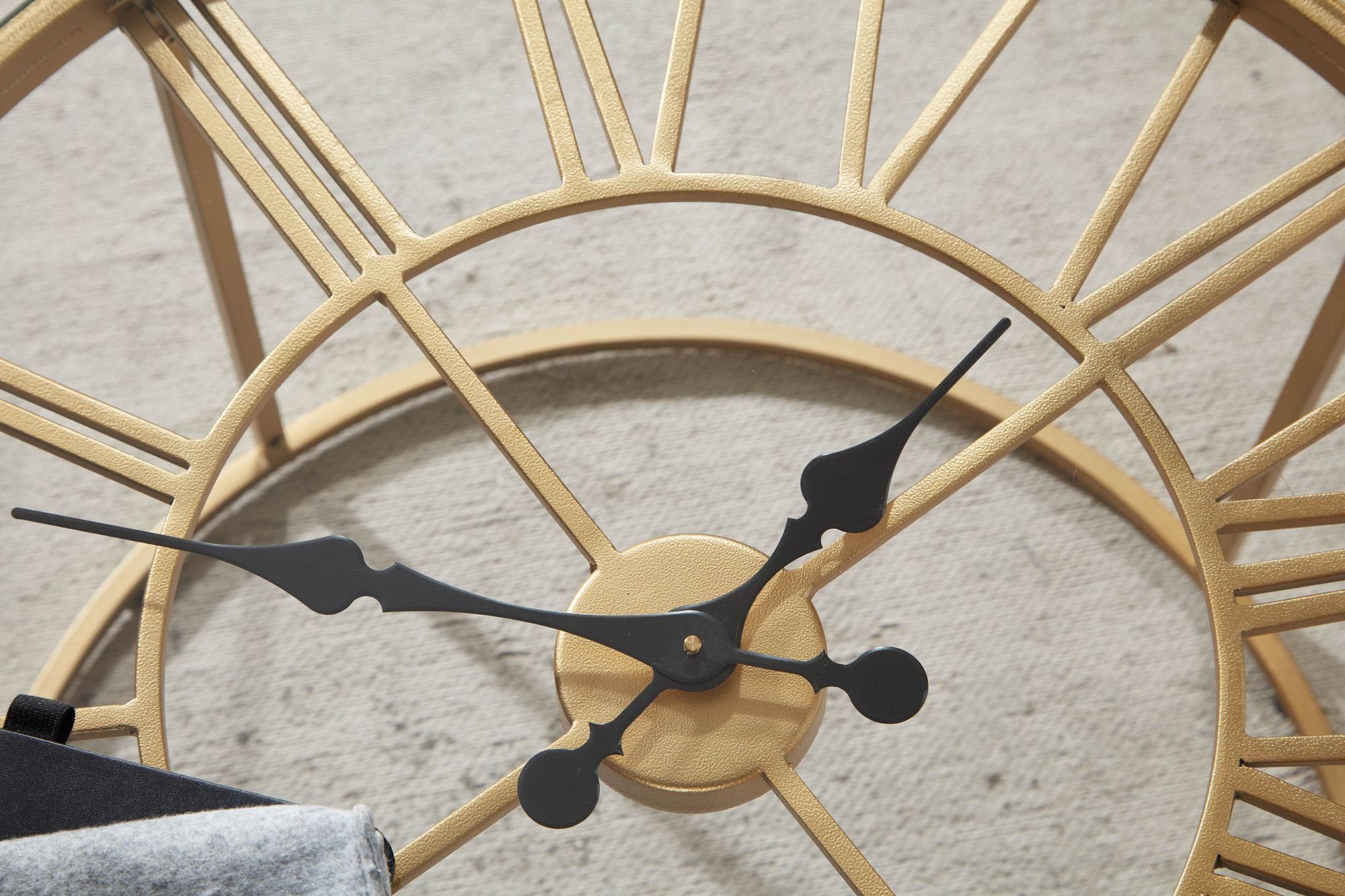 Gold dekorativer | KADIMA GESSO mit Kaffeetisch Uhr, & langlebig Couchtisch DESIGN stabil Gold