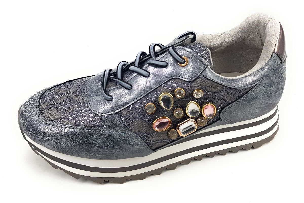 Laufsteg München eleganter Schnürer Schnürschuh