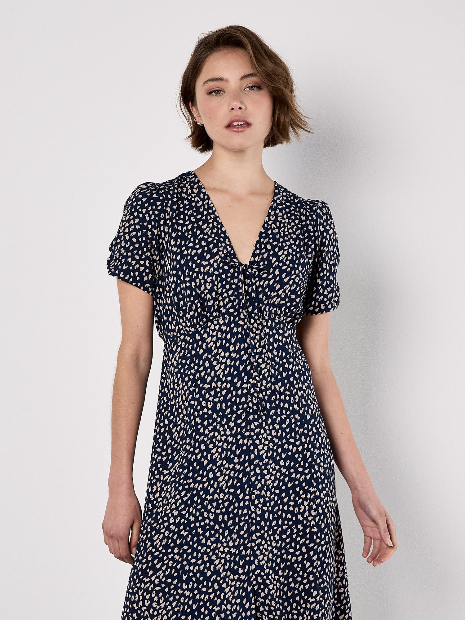 Apricot Midikleid Animalprintkleid . mit zarten Raffungen